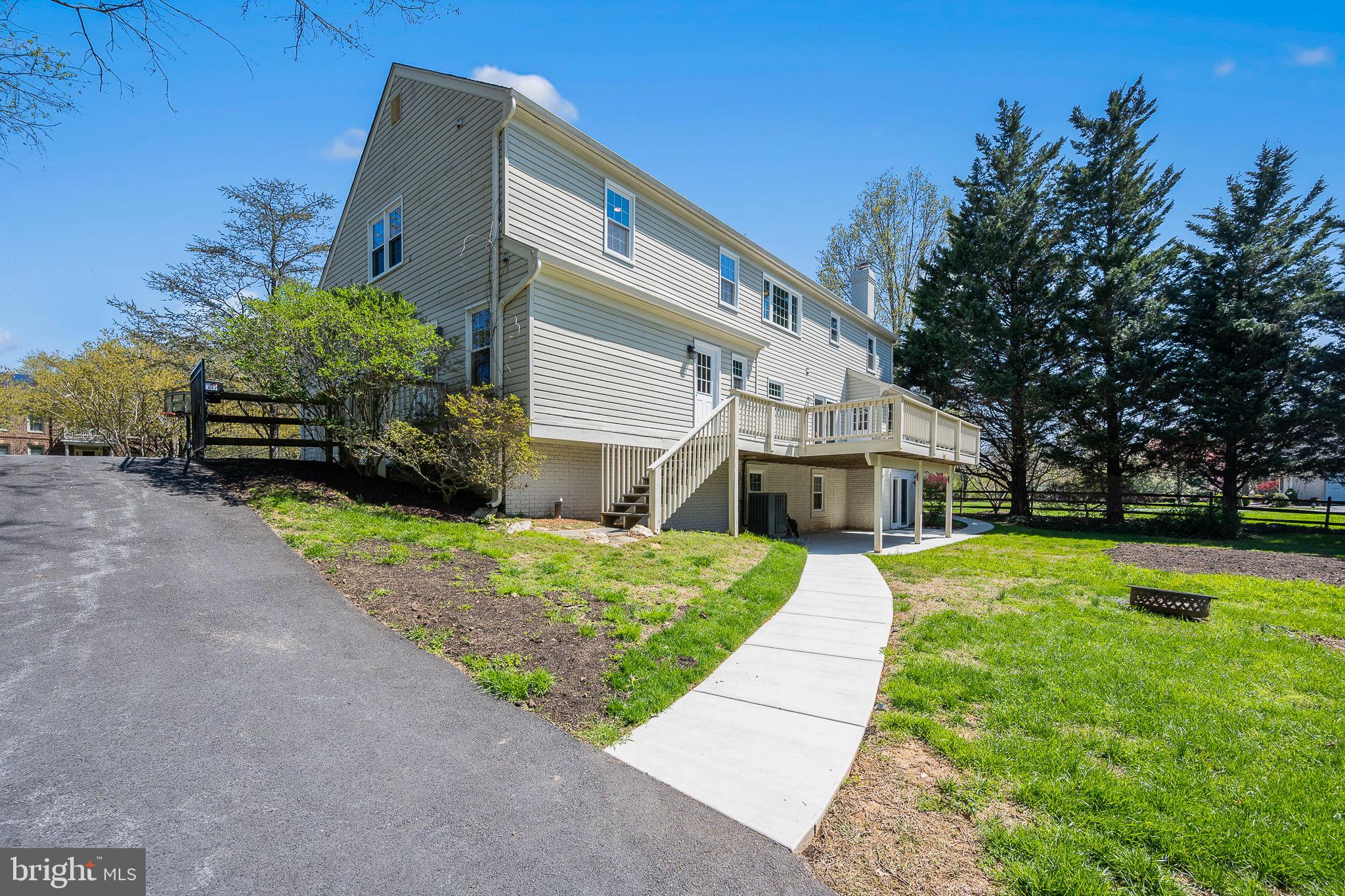 BELLE CHASE - Residential