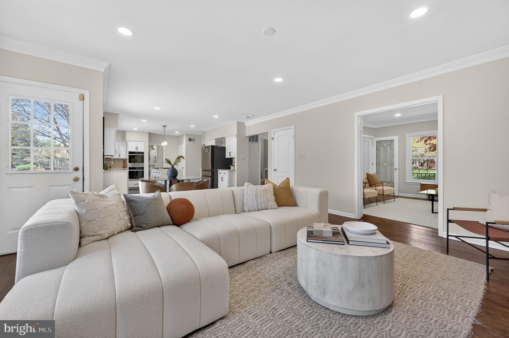 BELLE CHASE - Residential