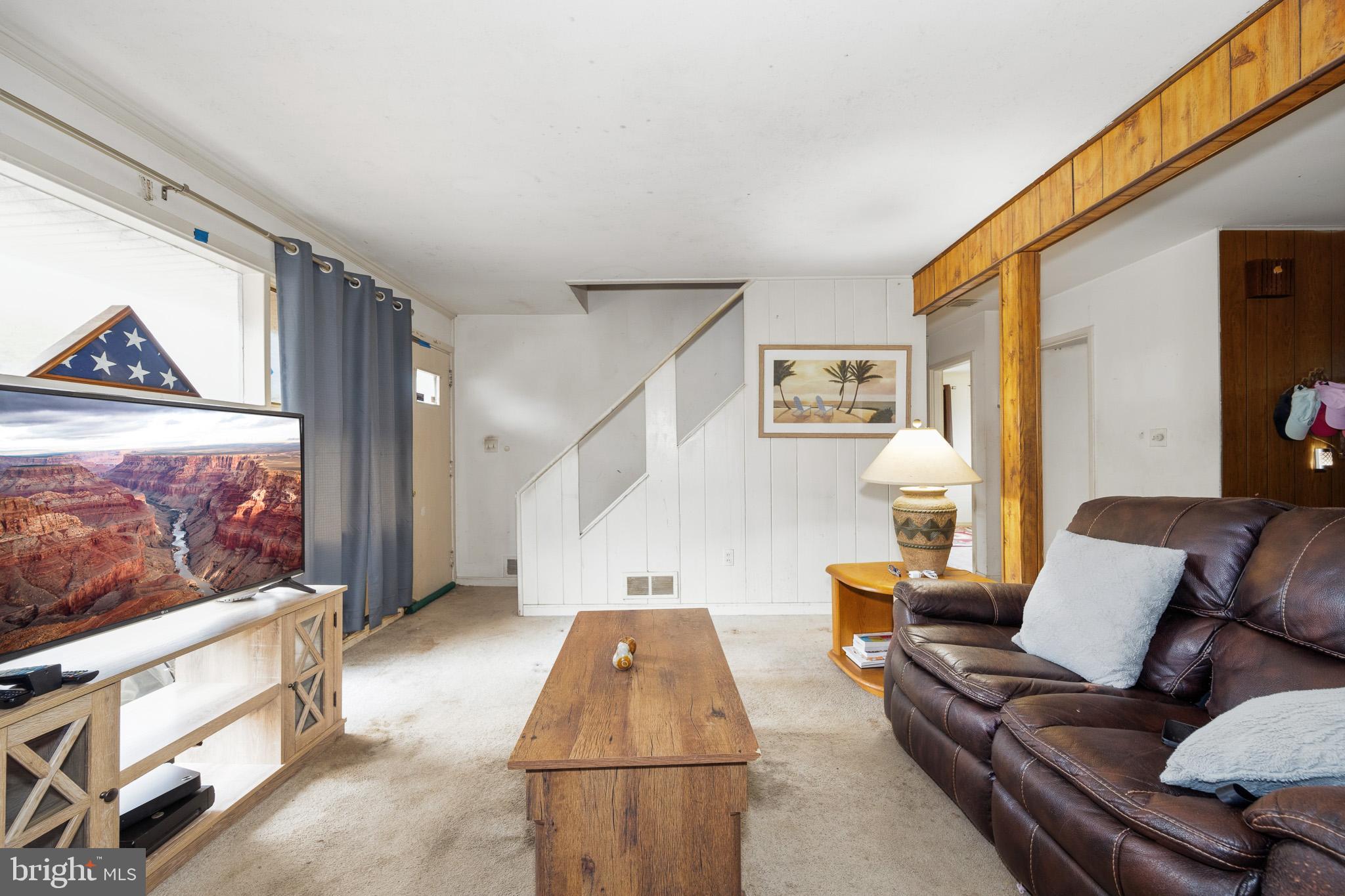 1612 MARSHALL AVENUE