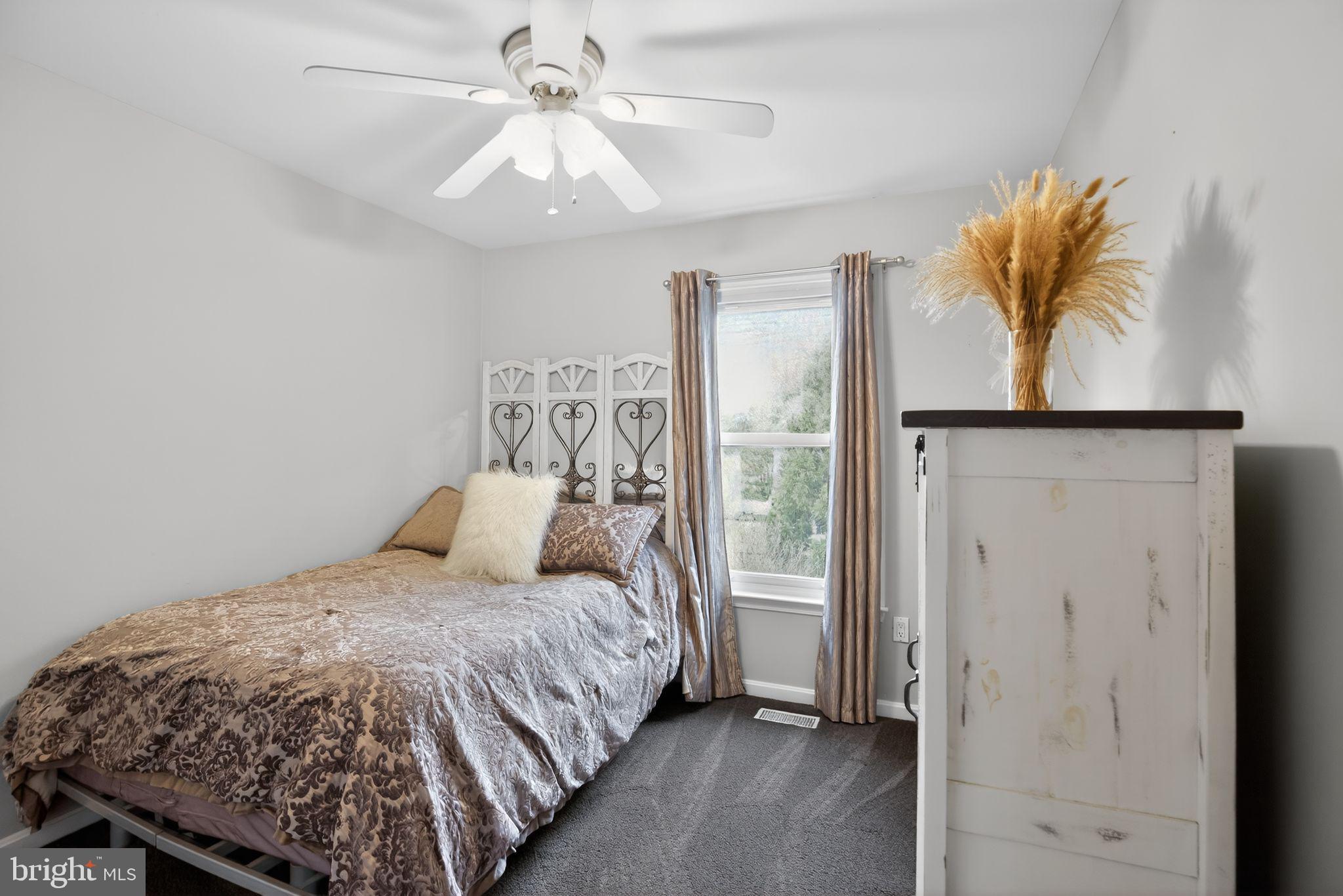 HASTINGS HUNT - Residential