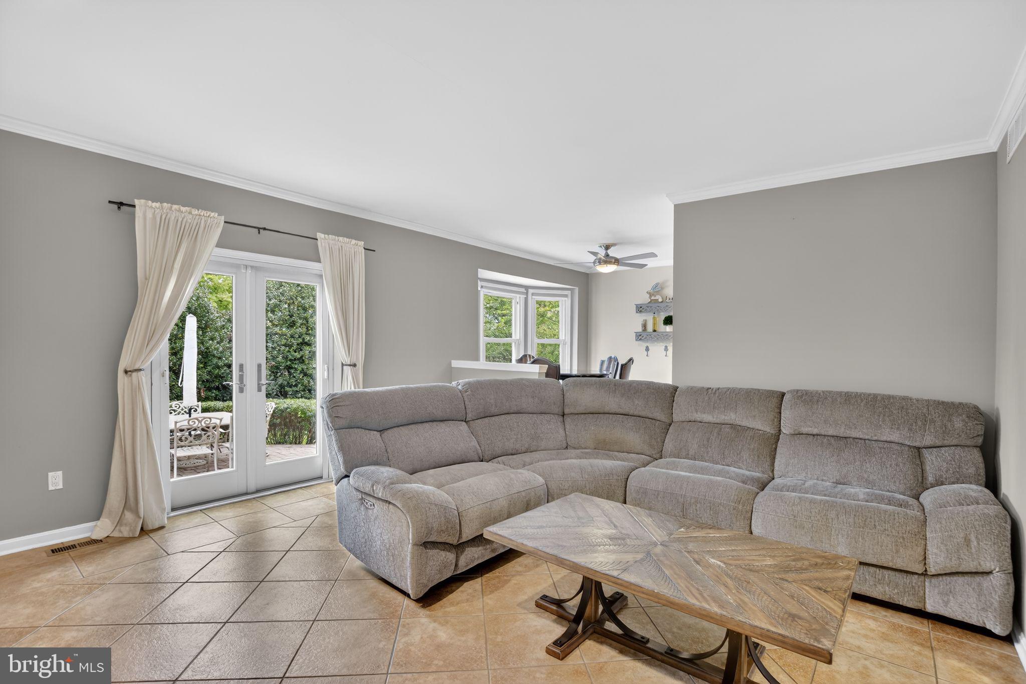 HASTINGS HUNT - Residential