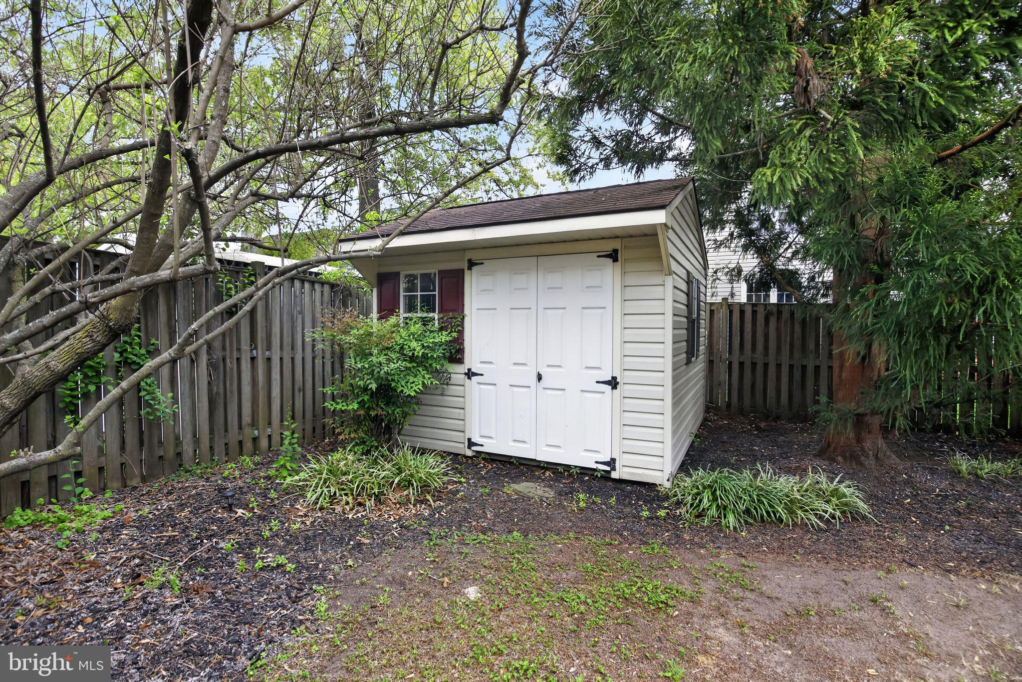 HASTINGS HUNT - Residential