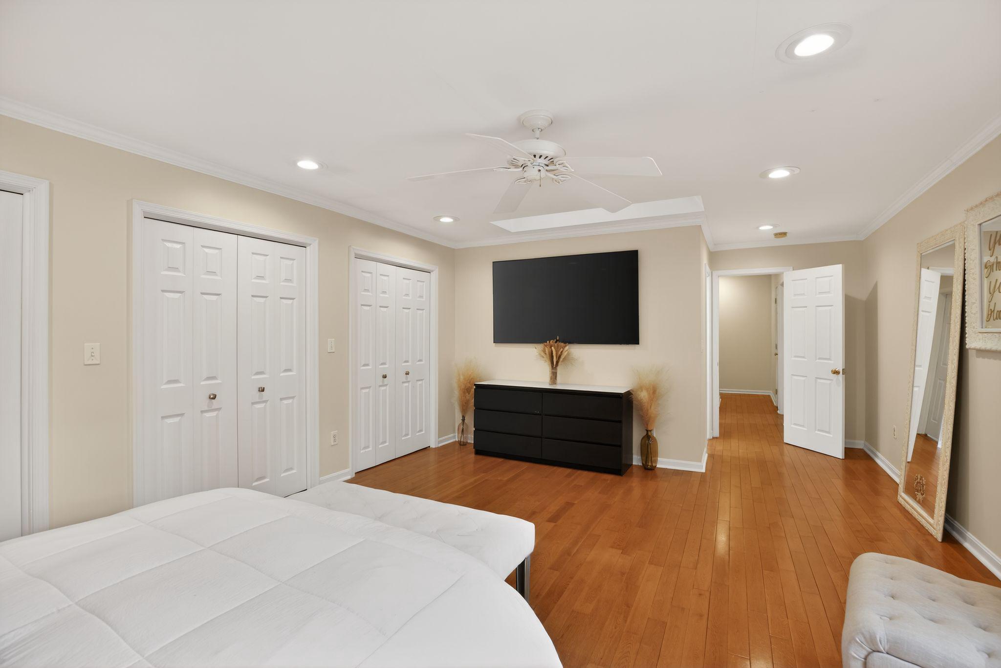 HASTINGS HUNT - Residential