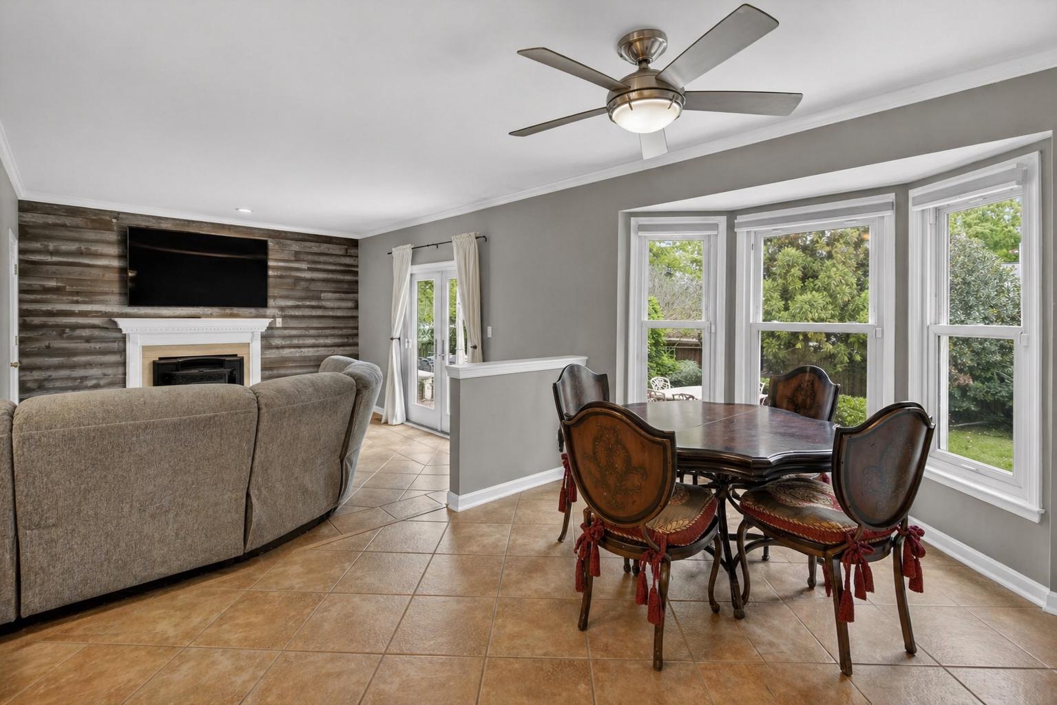 HASTINGS HUNT - Residential