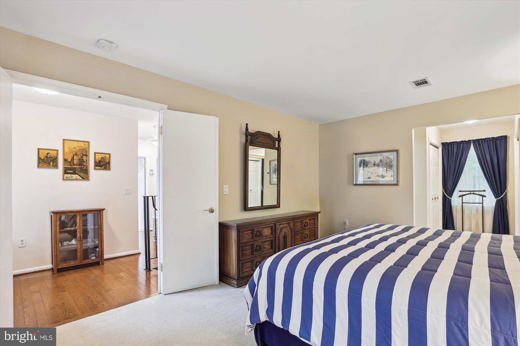 BURKE CENTRE - Residential