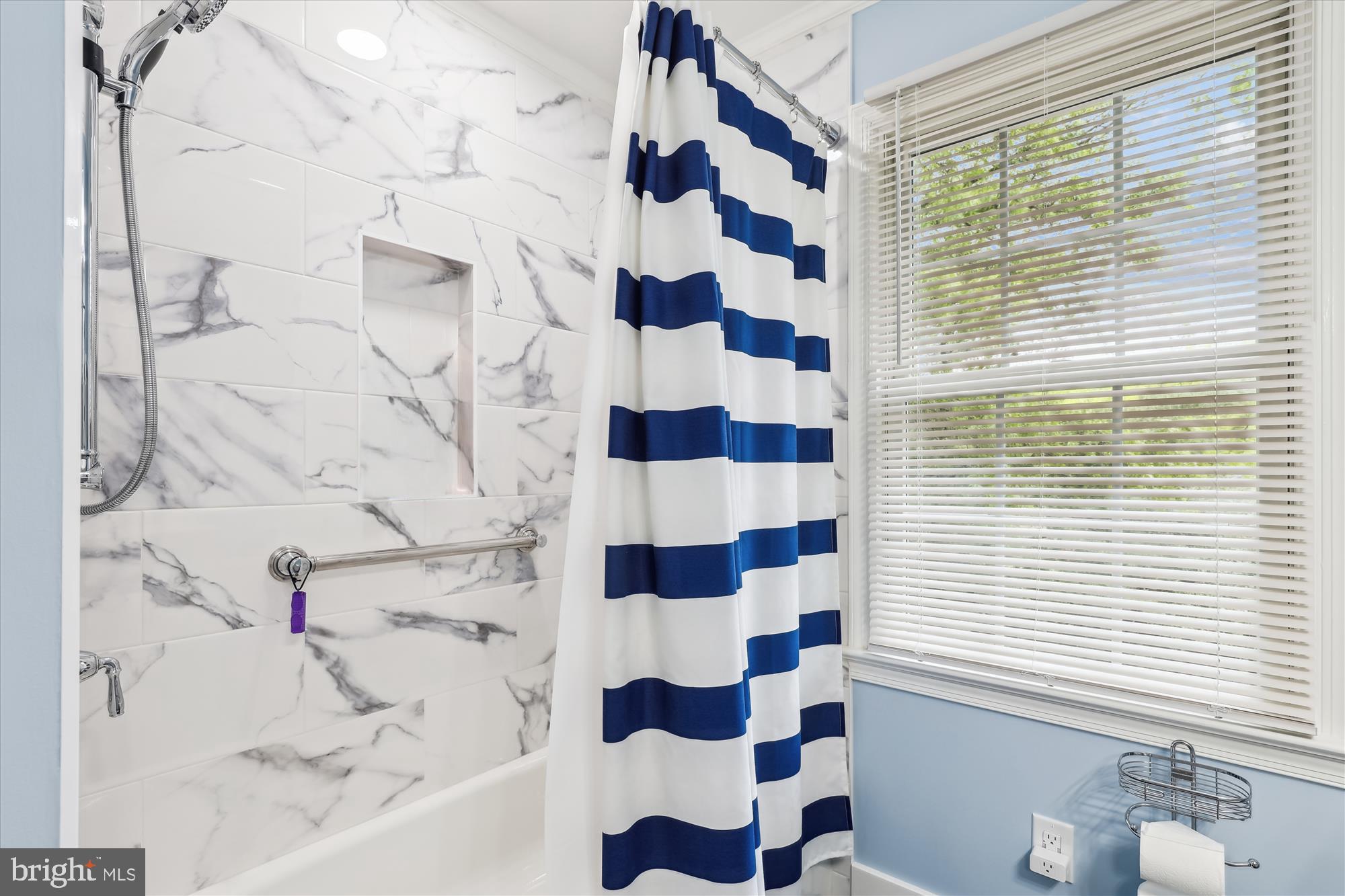 BURKE CENTRE - Residential