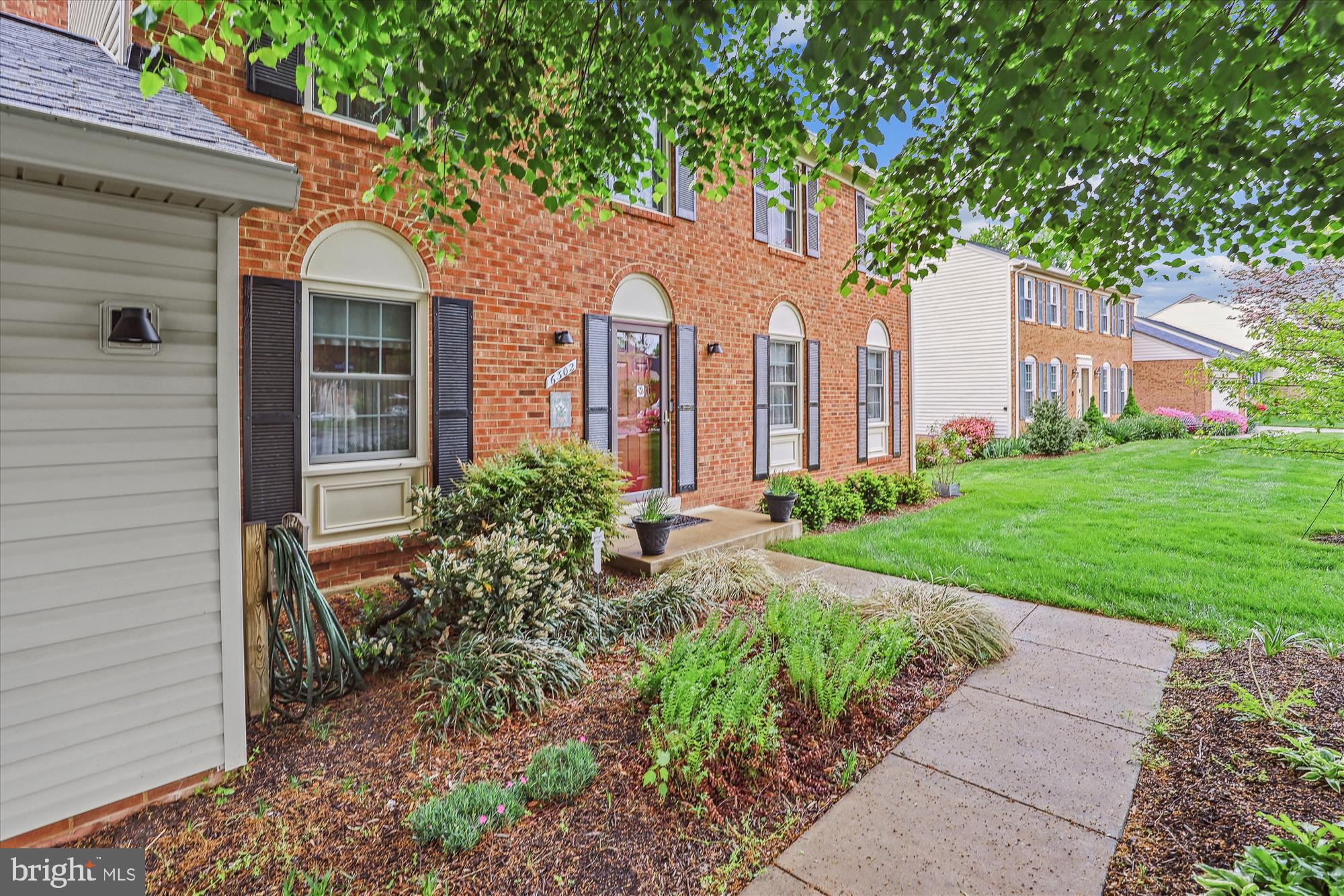 BURKE CENTRE - Residential