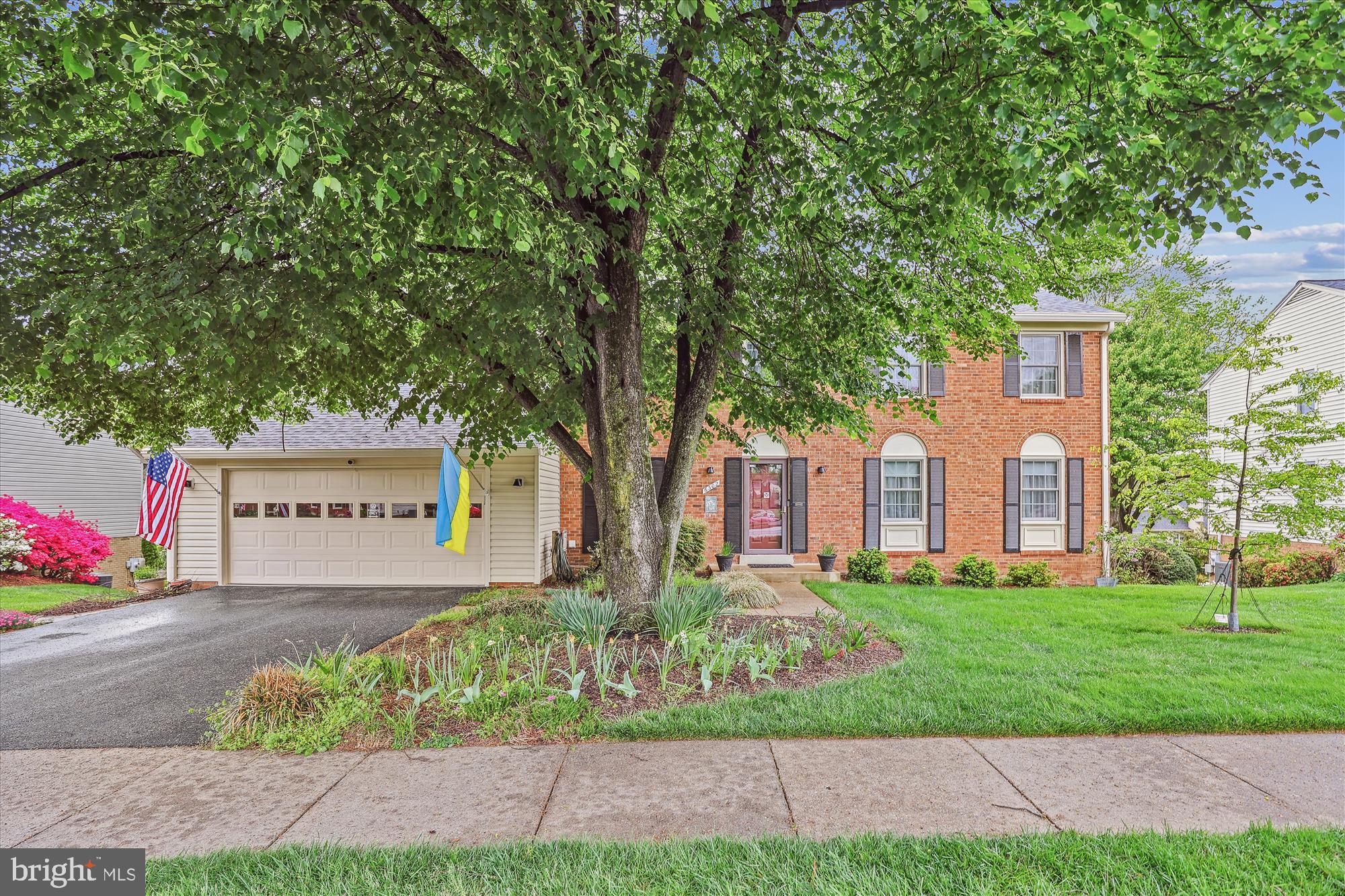 BURKE CENTRE - Residential