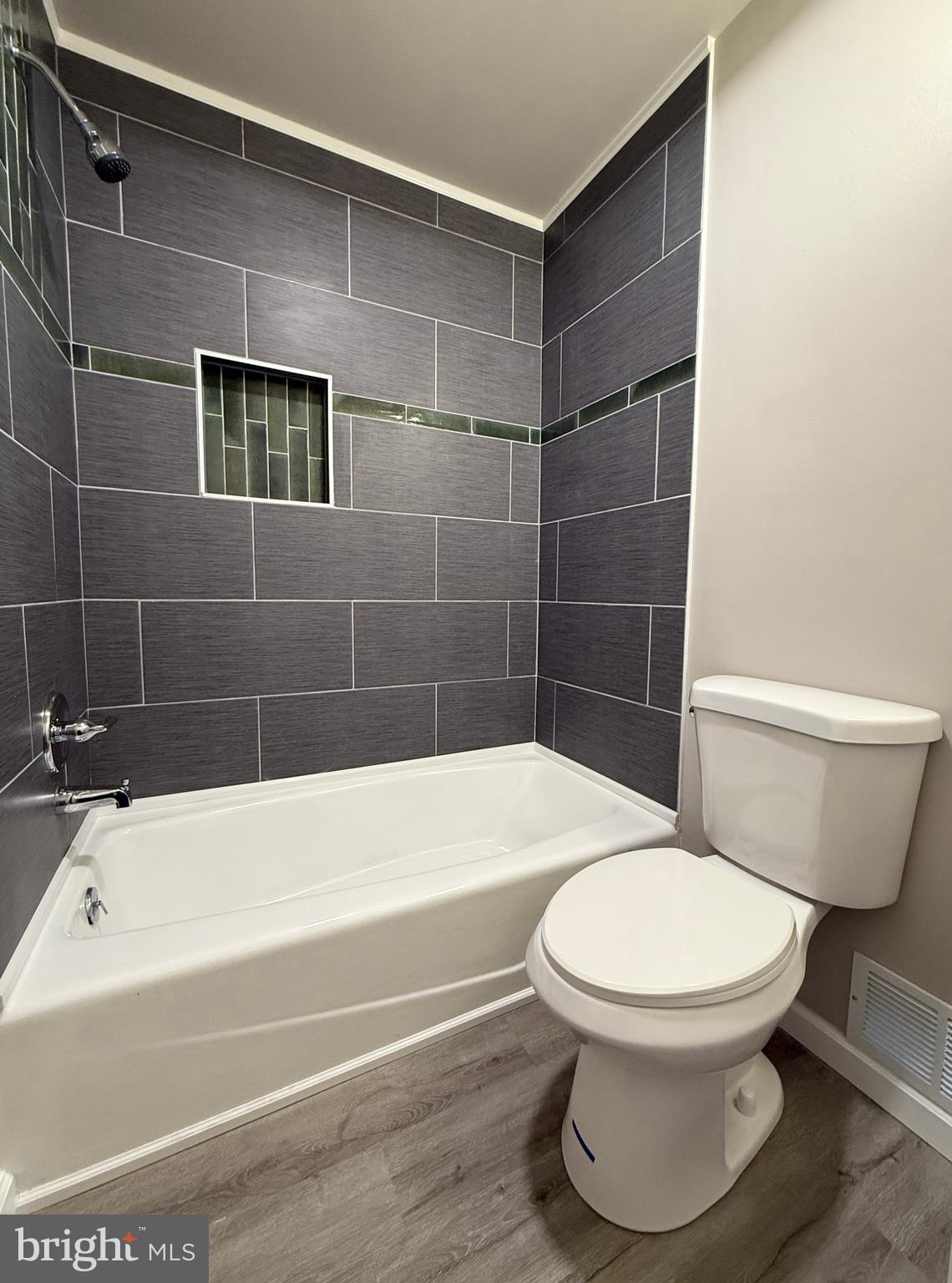 WHITMAN - Residential