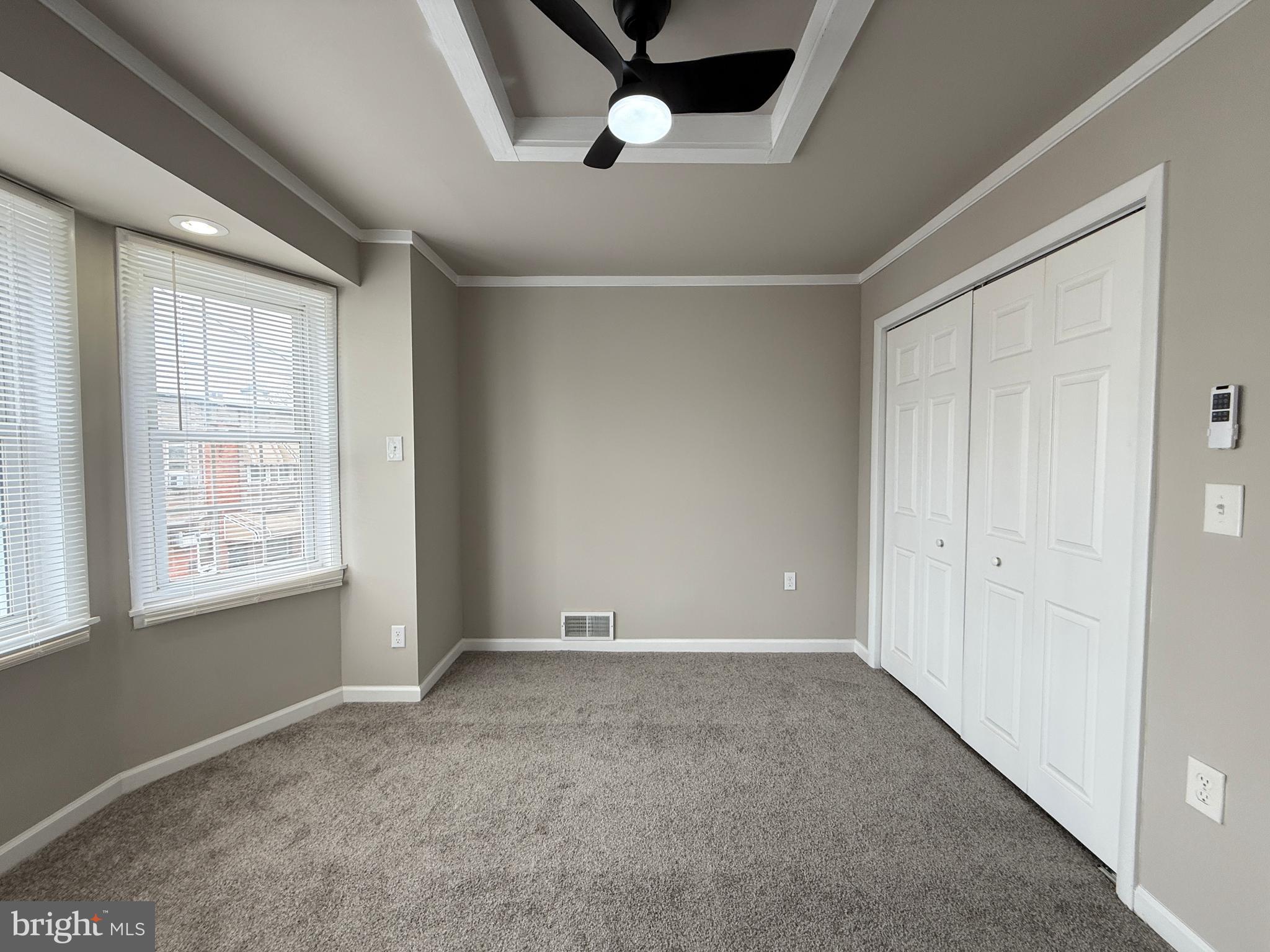 WHITMAN - Residential