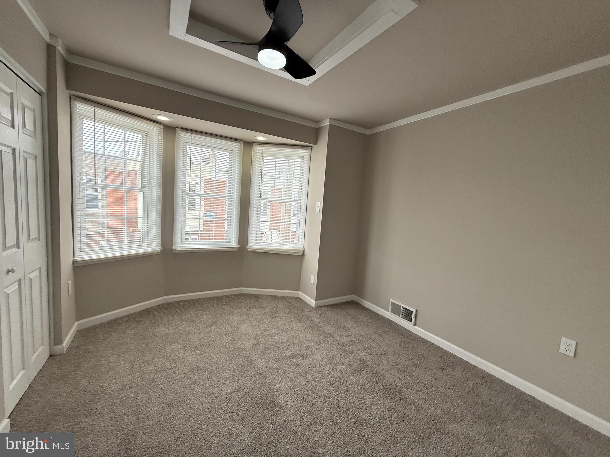 WHITMAN - Residential