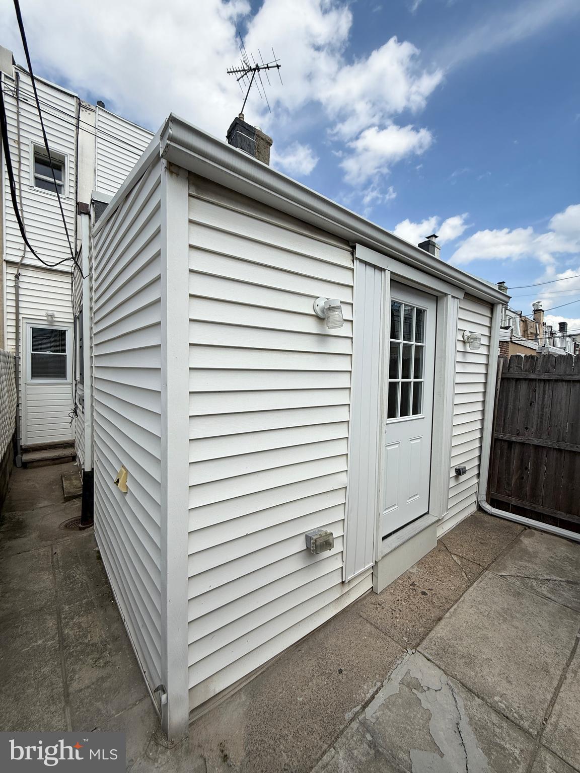 WHITMAN - Residential