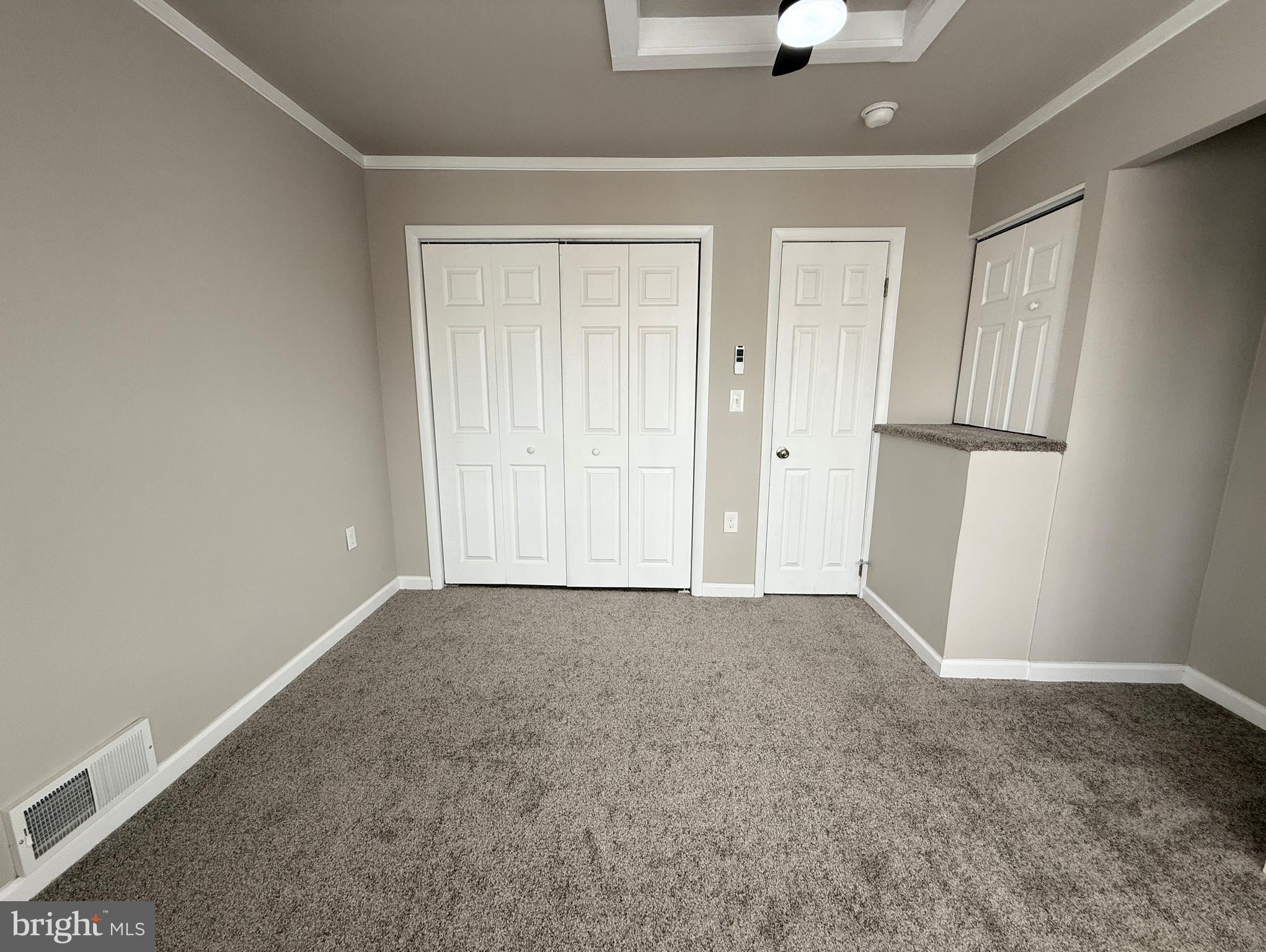 WHITMAN - Residential