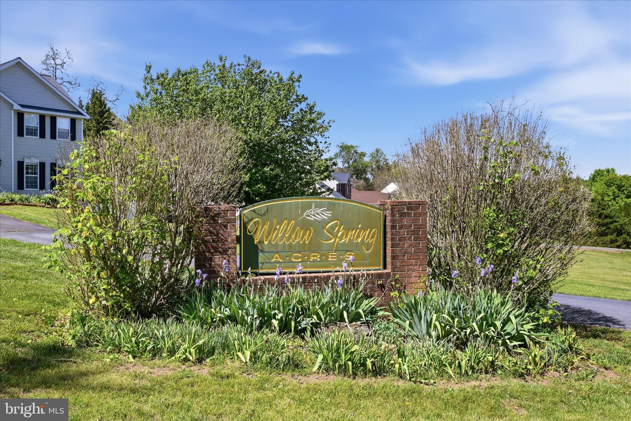 WILLOW SPRINGS ACRES - Residential