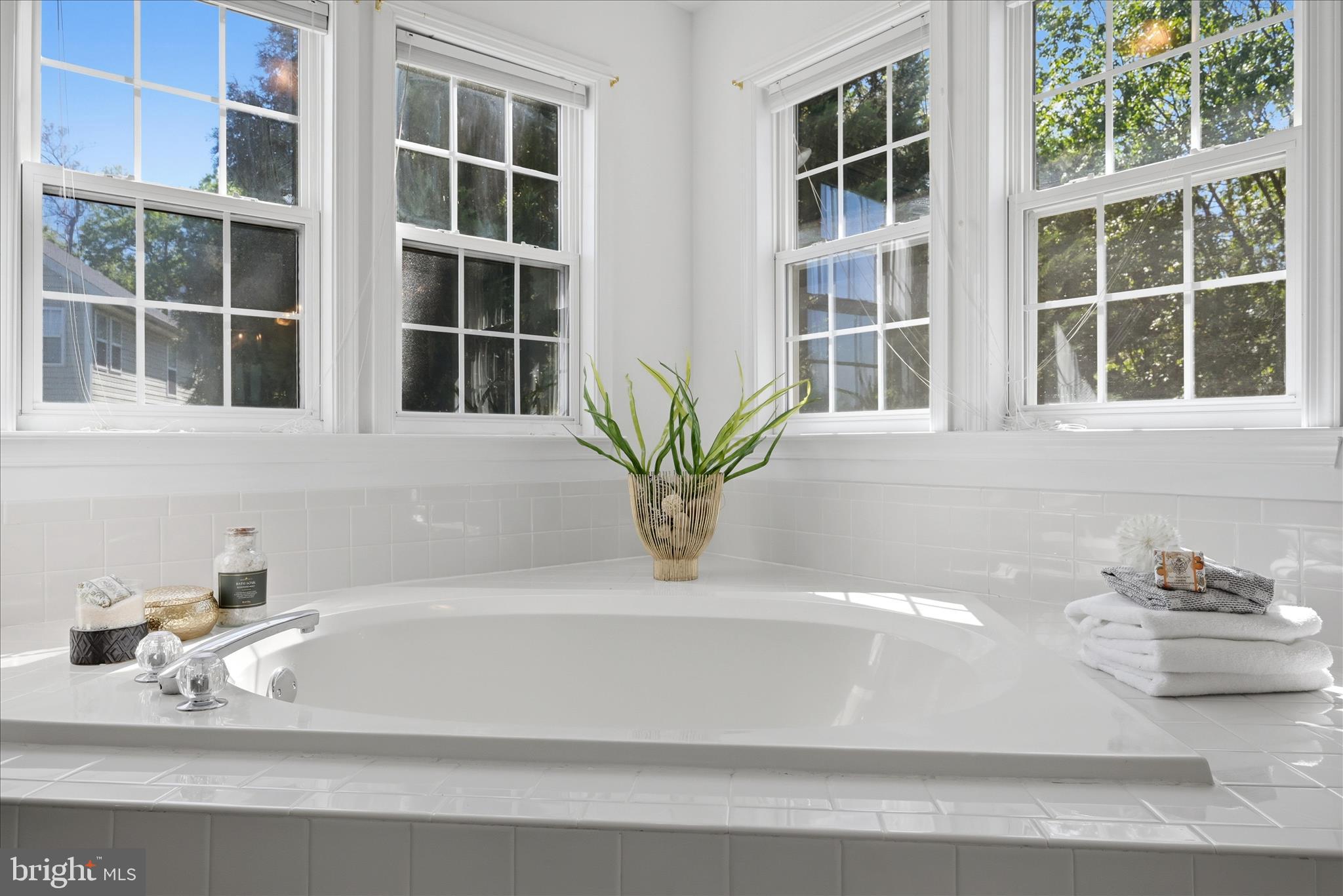 WILLOW SPRINGS ACRES - Residential