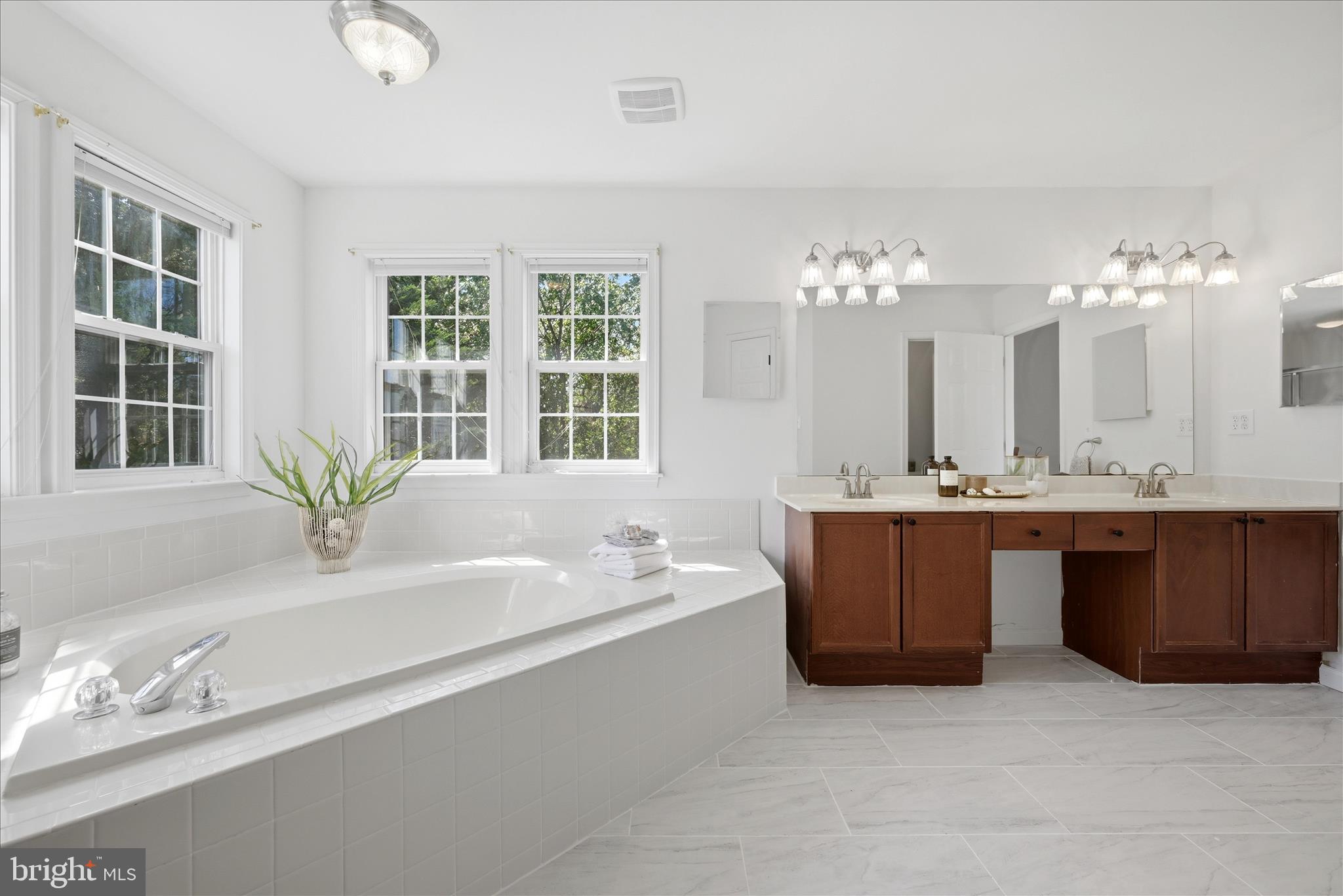 WILLOW SPRINGS ACRES - Residential