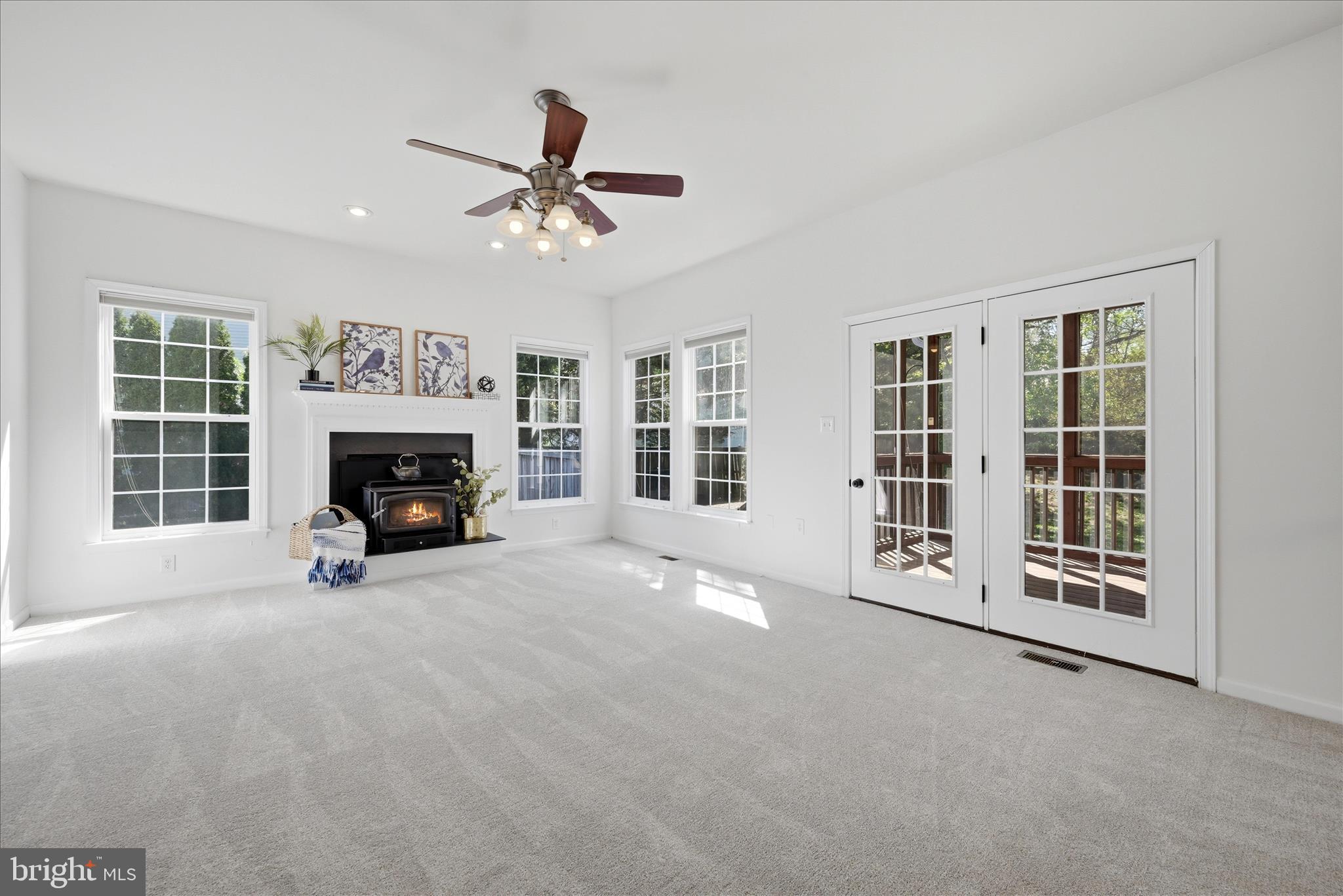 WILLOW SPRINGS ACRES - Residential