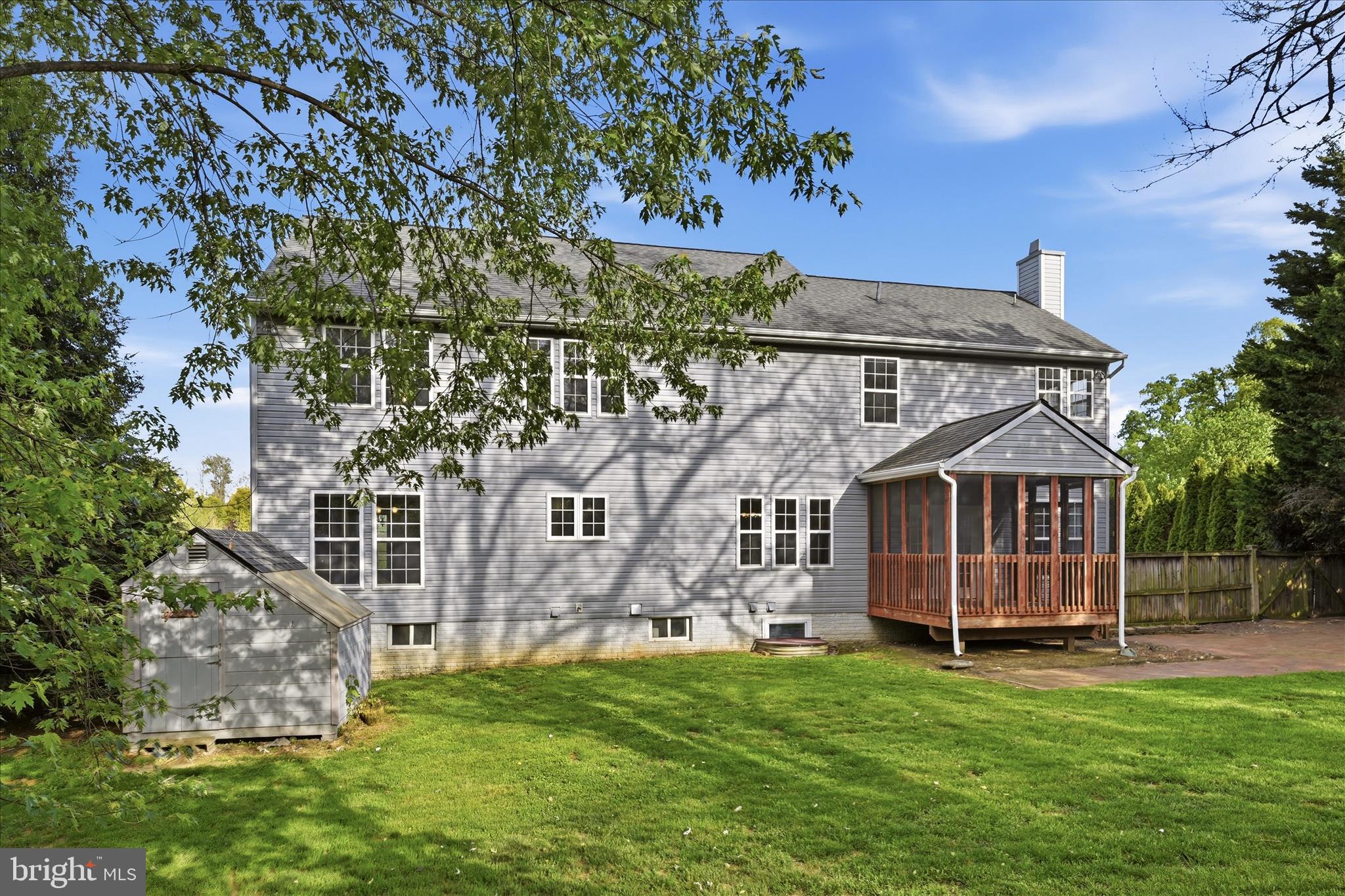 WILLOW SPRINGS ACRES - Residential