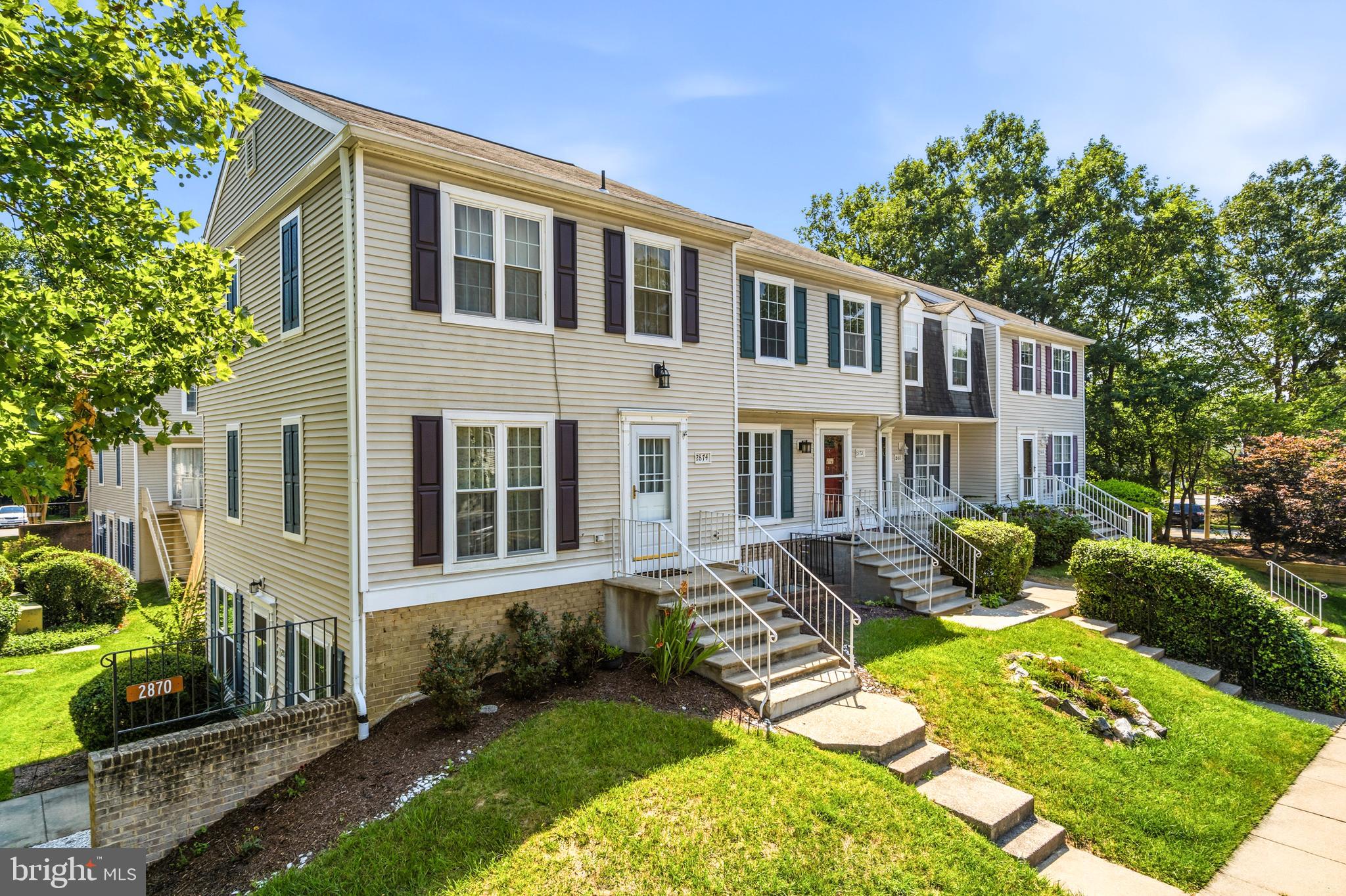 2874 MADEIRA COURT