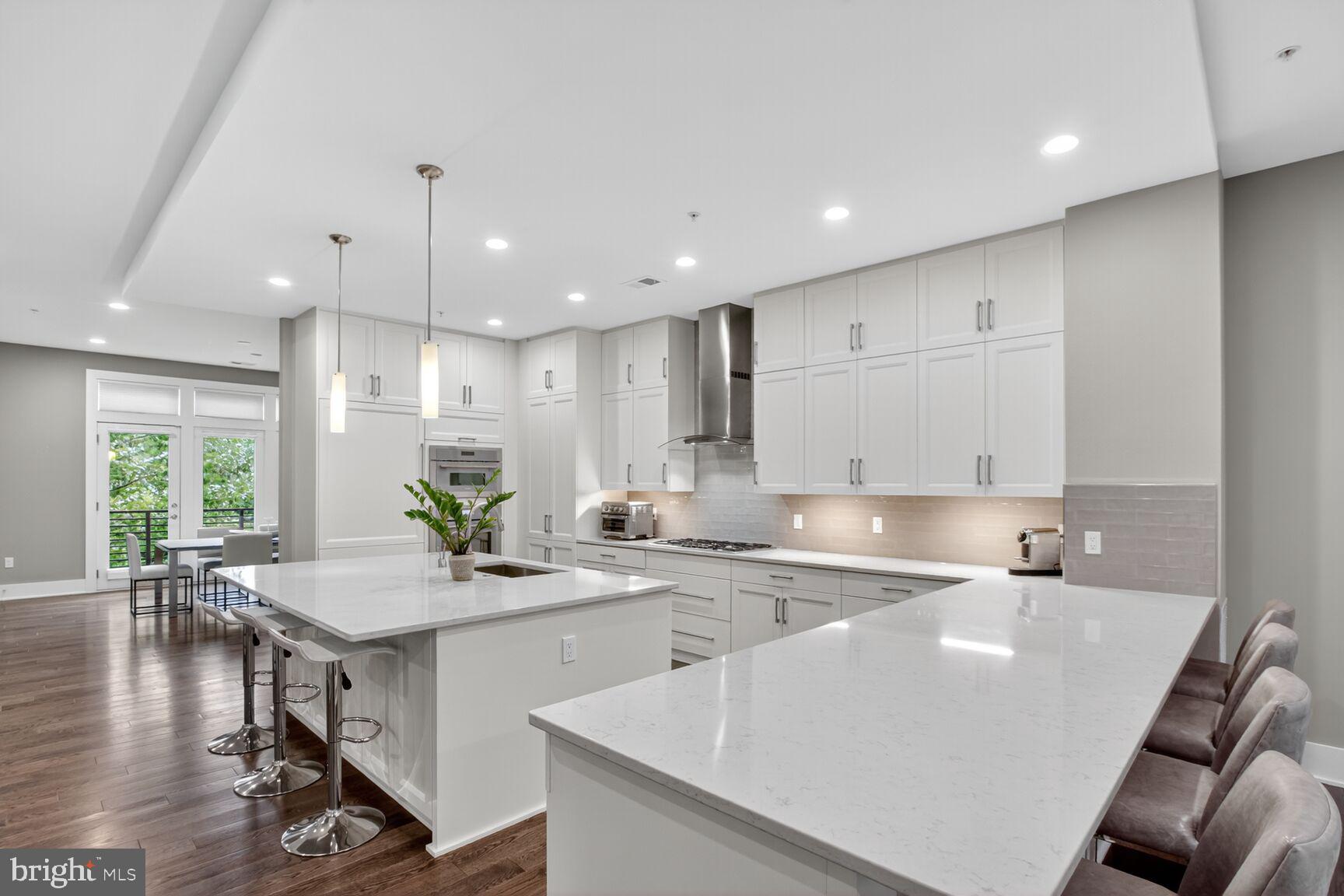 GROSVENOR HEIGHTS - Residential