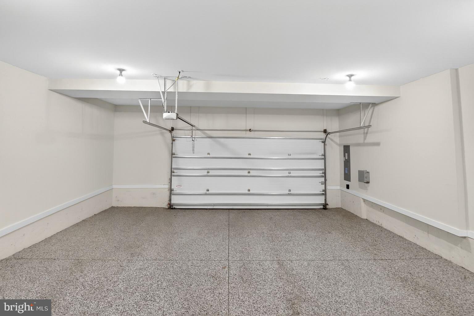 GROSVENOR HEIGHTS - Residential