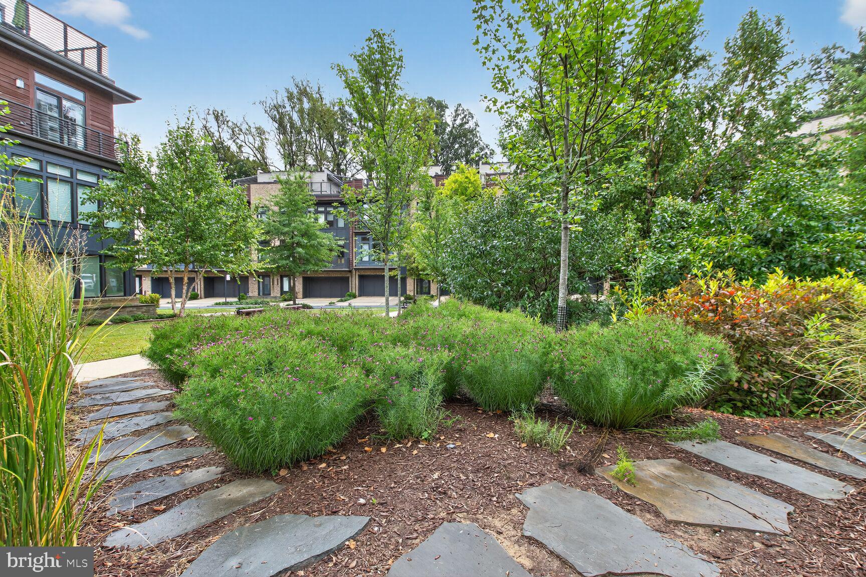 GROSVENOR HEIGHTS - Residential