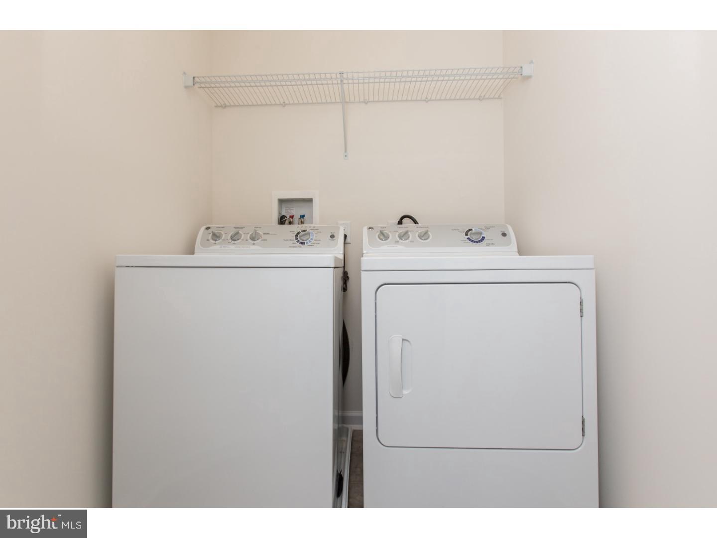 WINDLESTRAE - Residential Lease