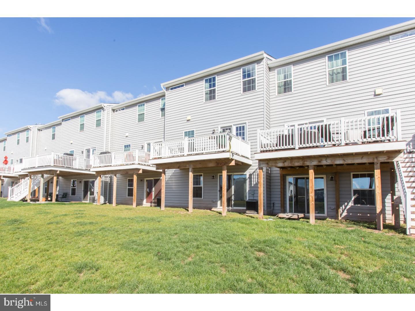 WINDLESTRAE - Residential Lease