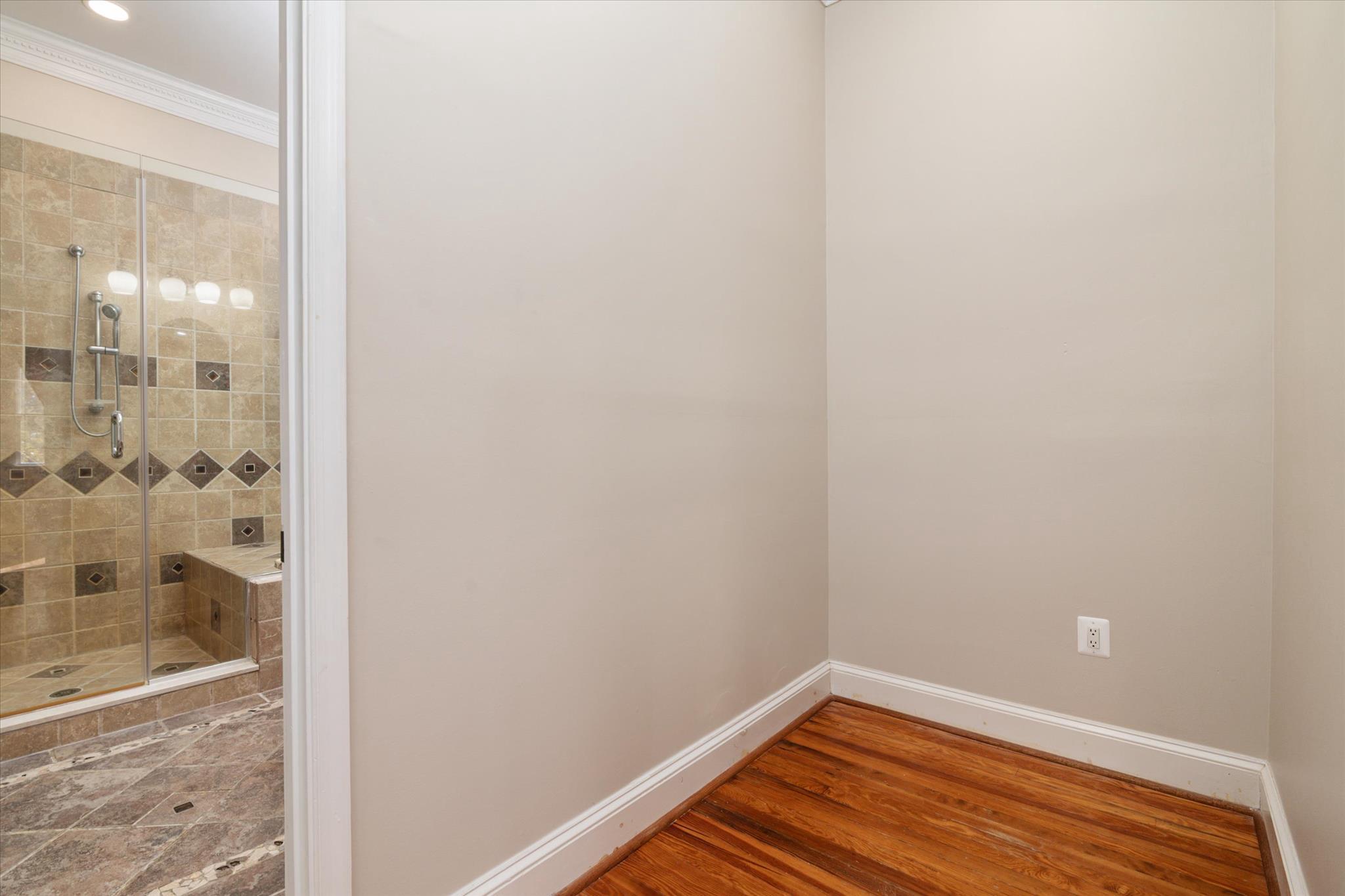 OWINGS BEACH - Residential