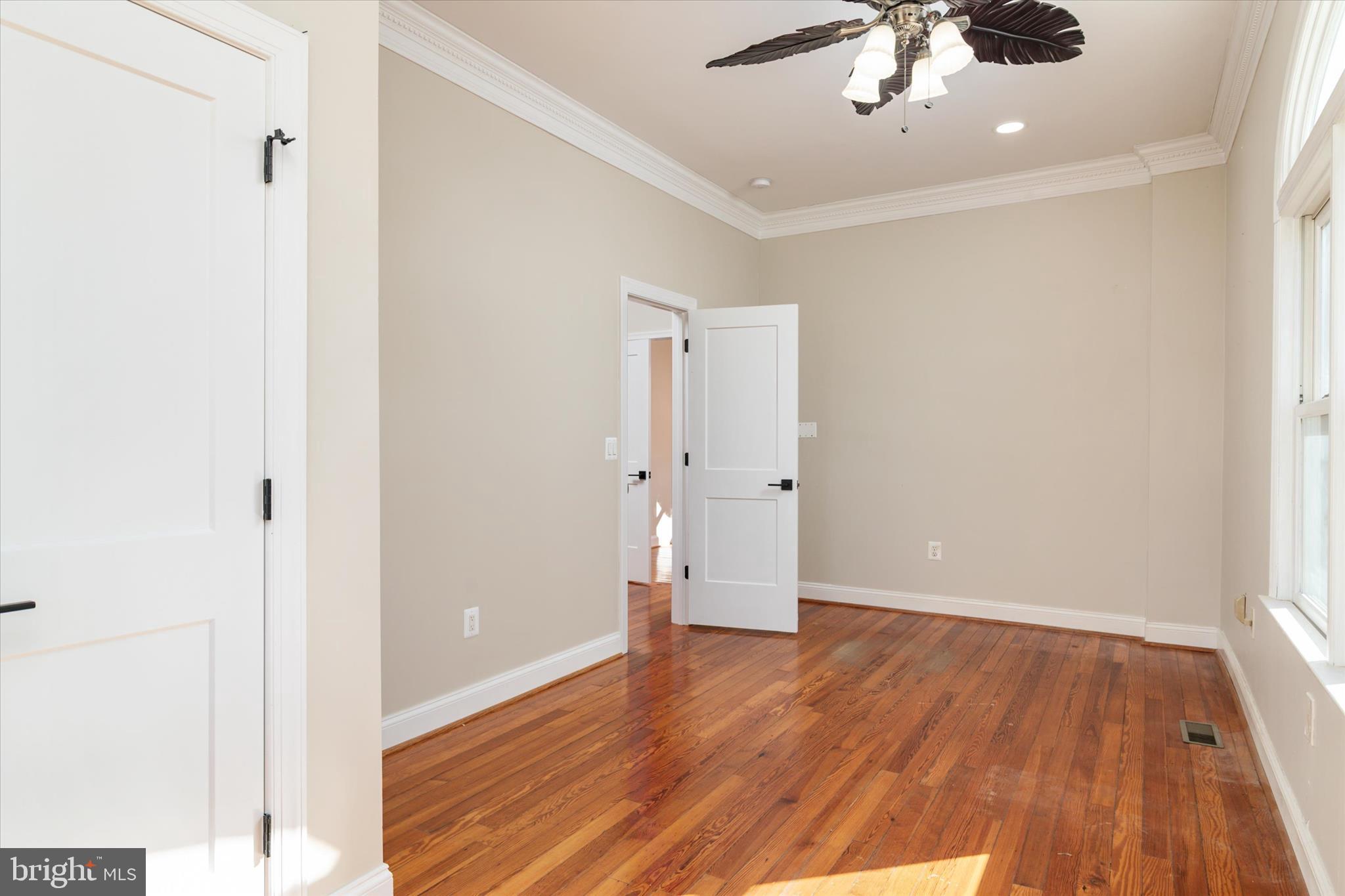 OWINGS BEACH - Residential