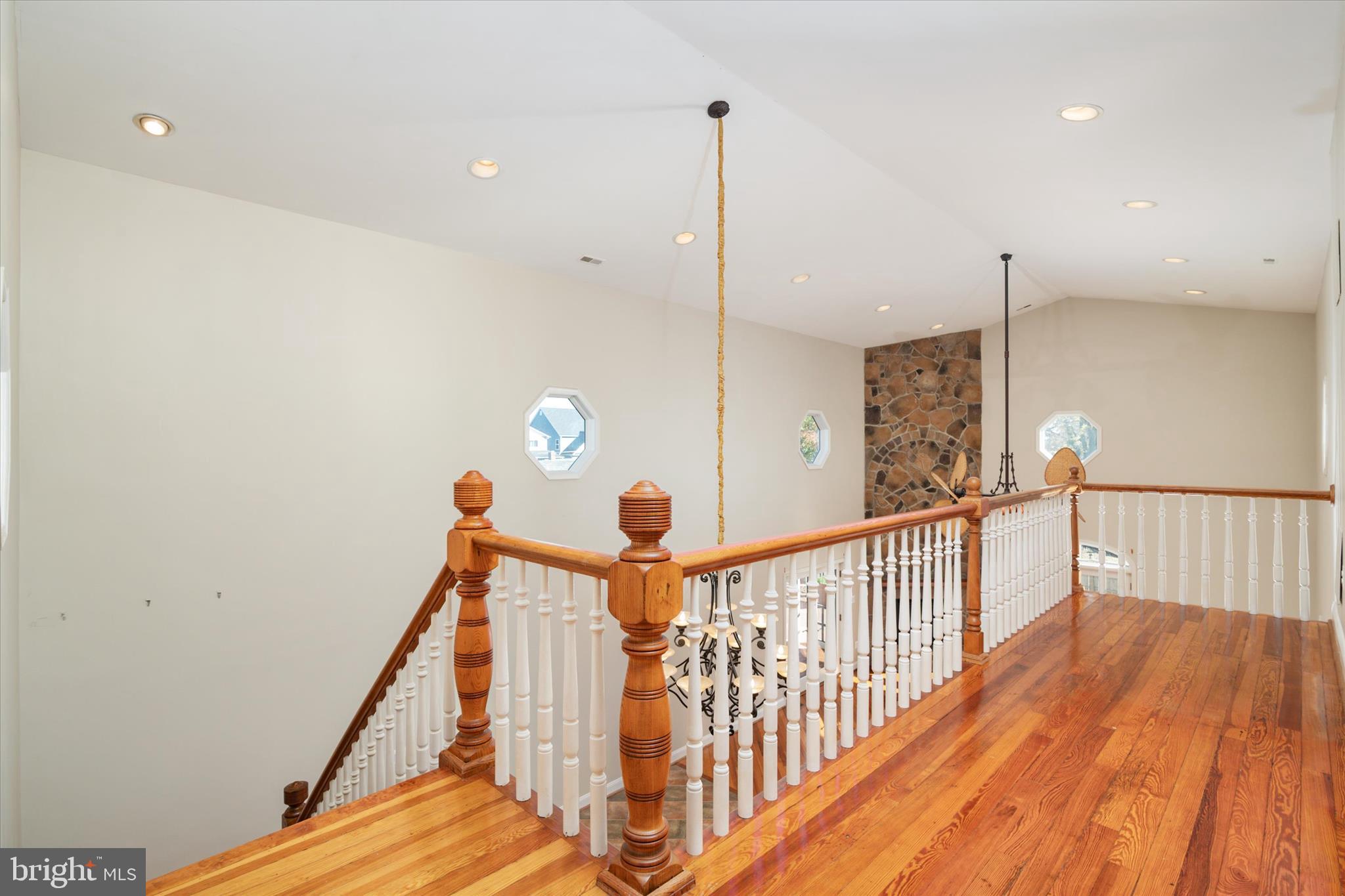 OWINGS BEACH - Residential