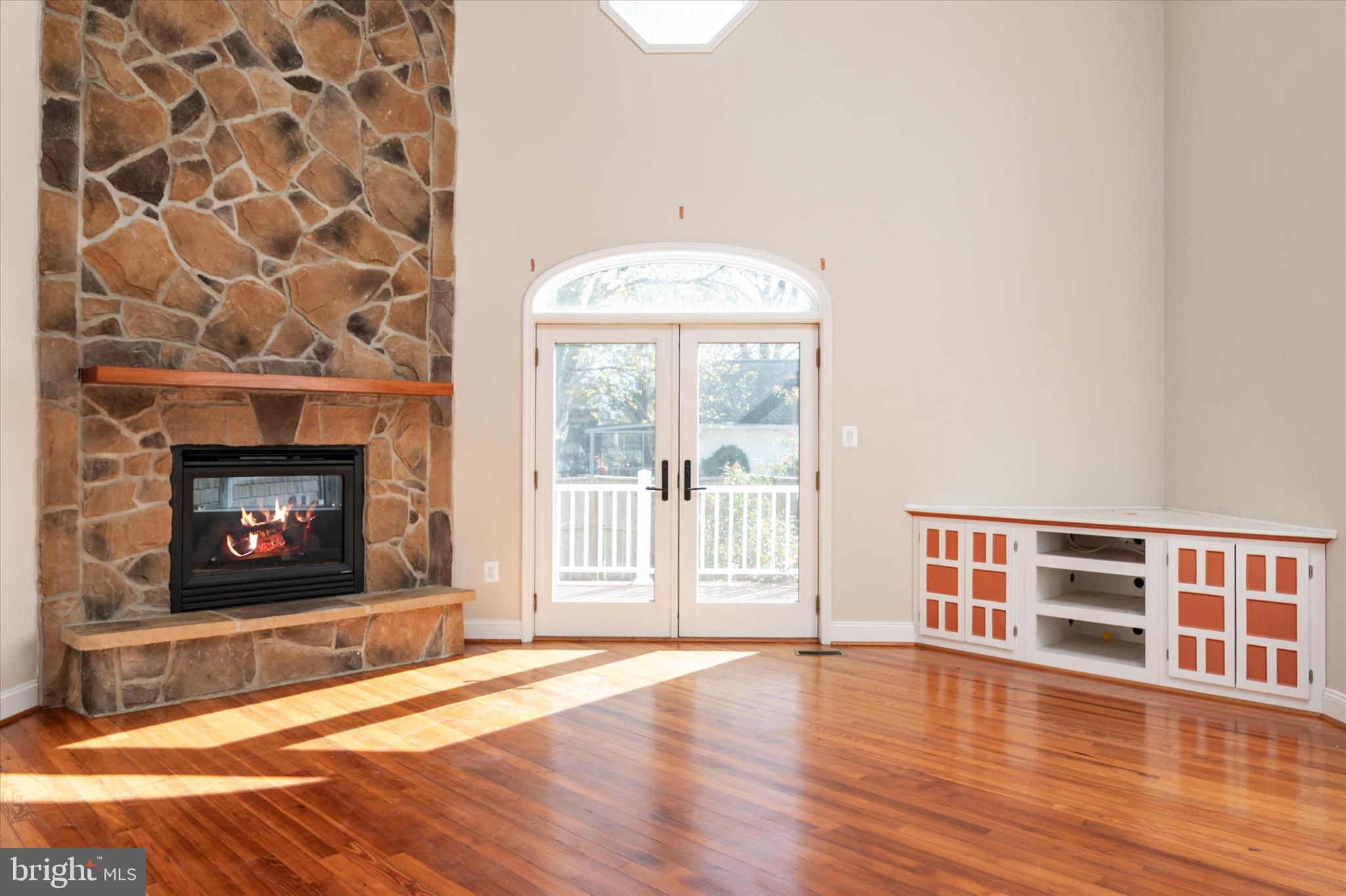 OWINGS BEACH - Residential