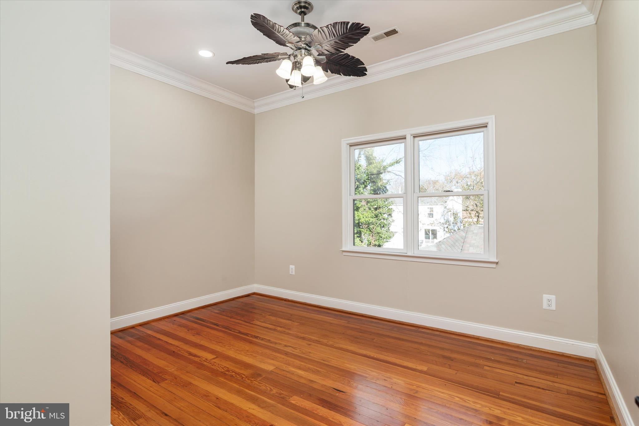 OWINGS BEACH - Residential