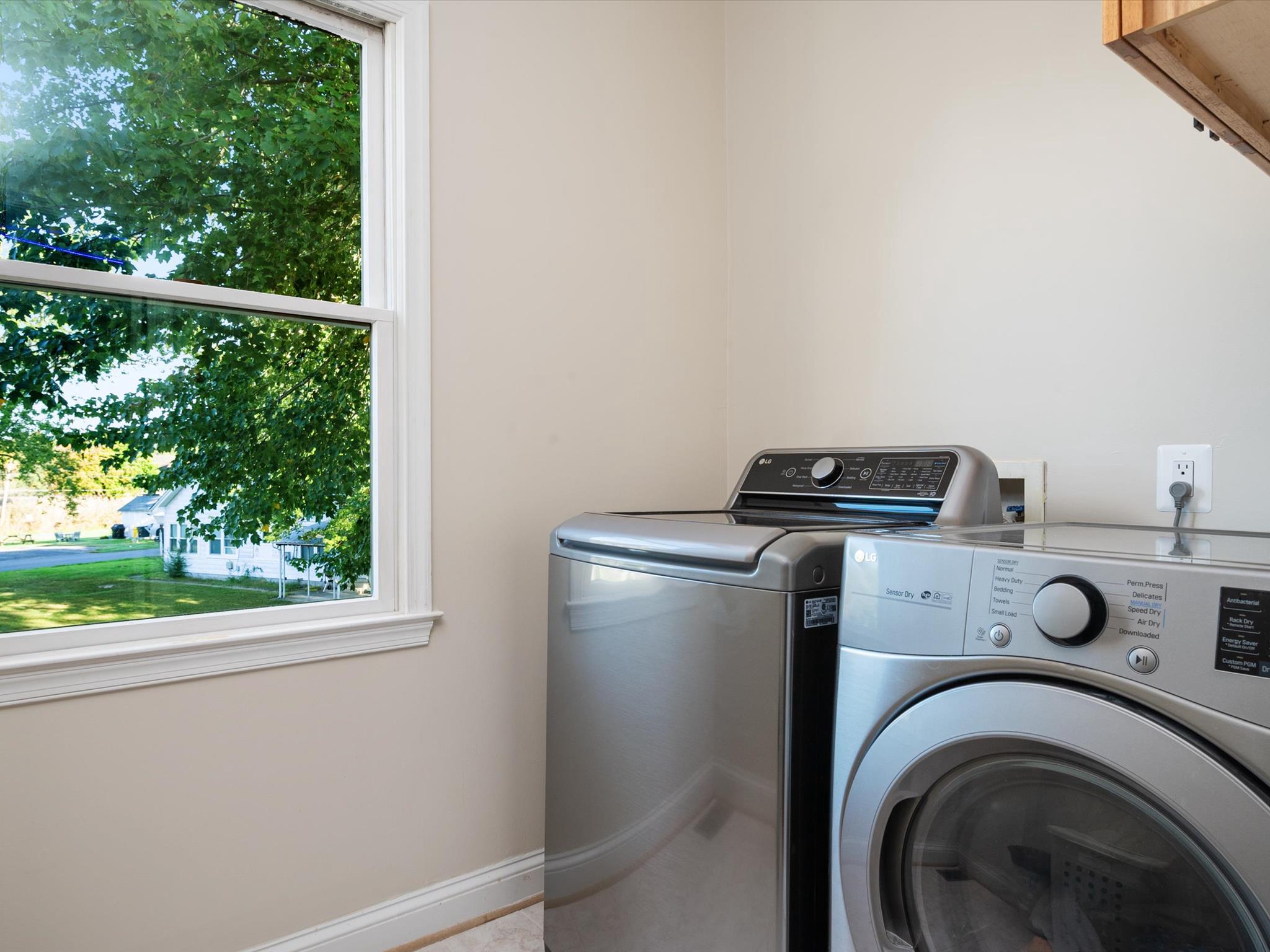 OWINGS BEACH - Residential