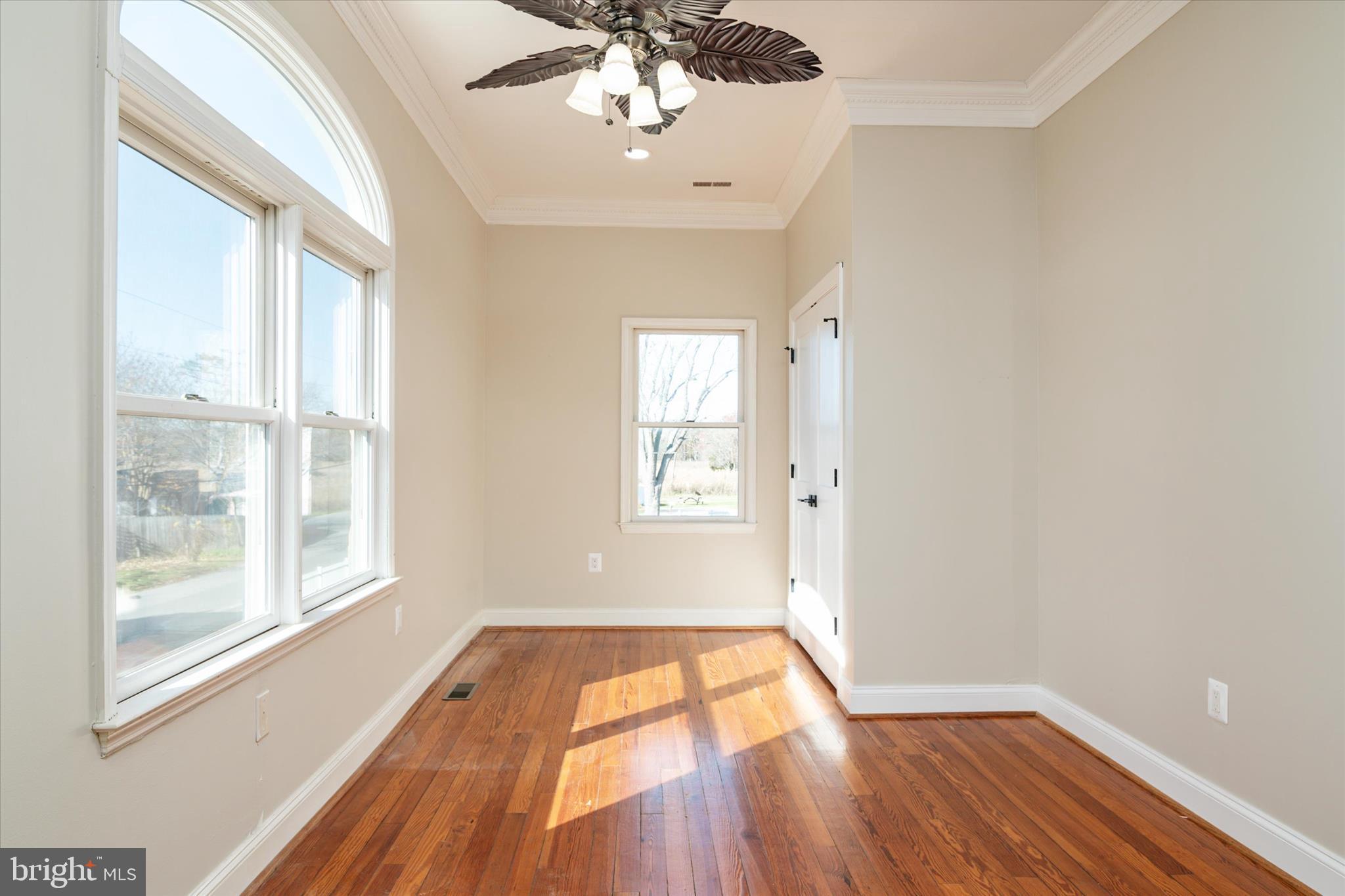 OWINGS BEACH - Residential