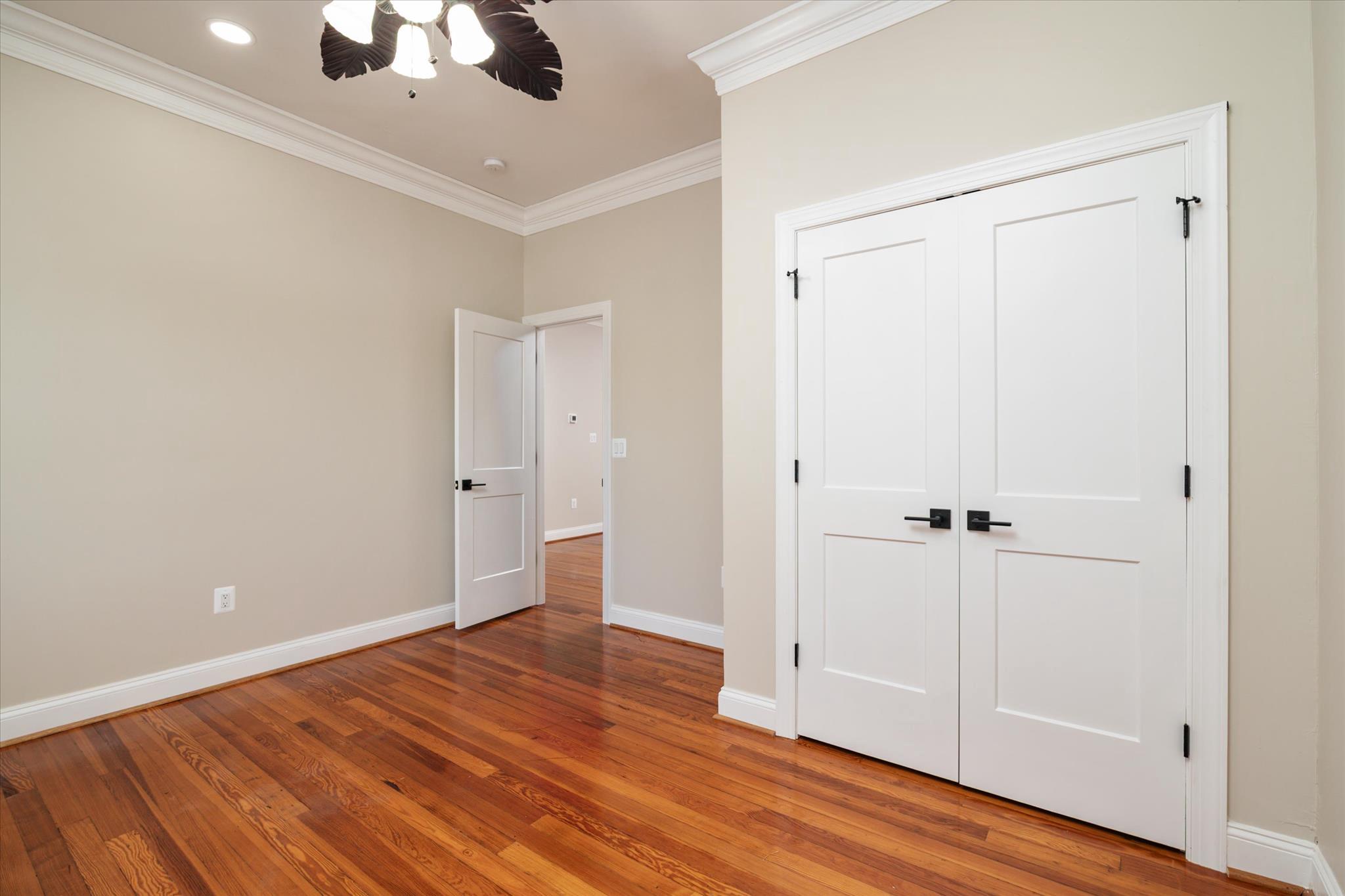 OWINGS BEACH - Residential