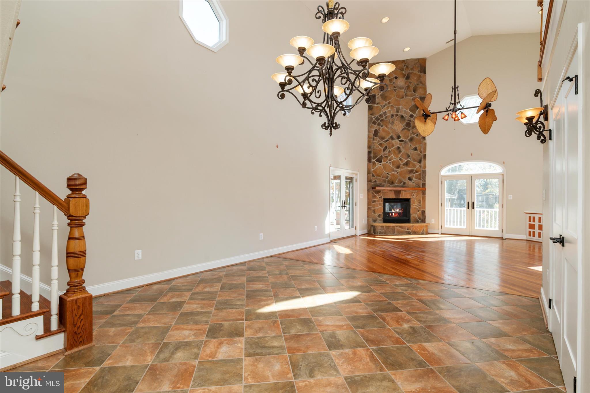 OWINGS BEACH - Residential