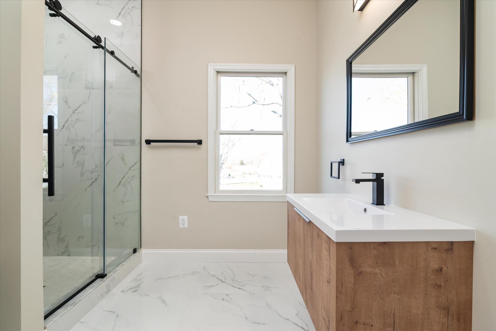 OWINGS BEACH - Residential