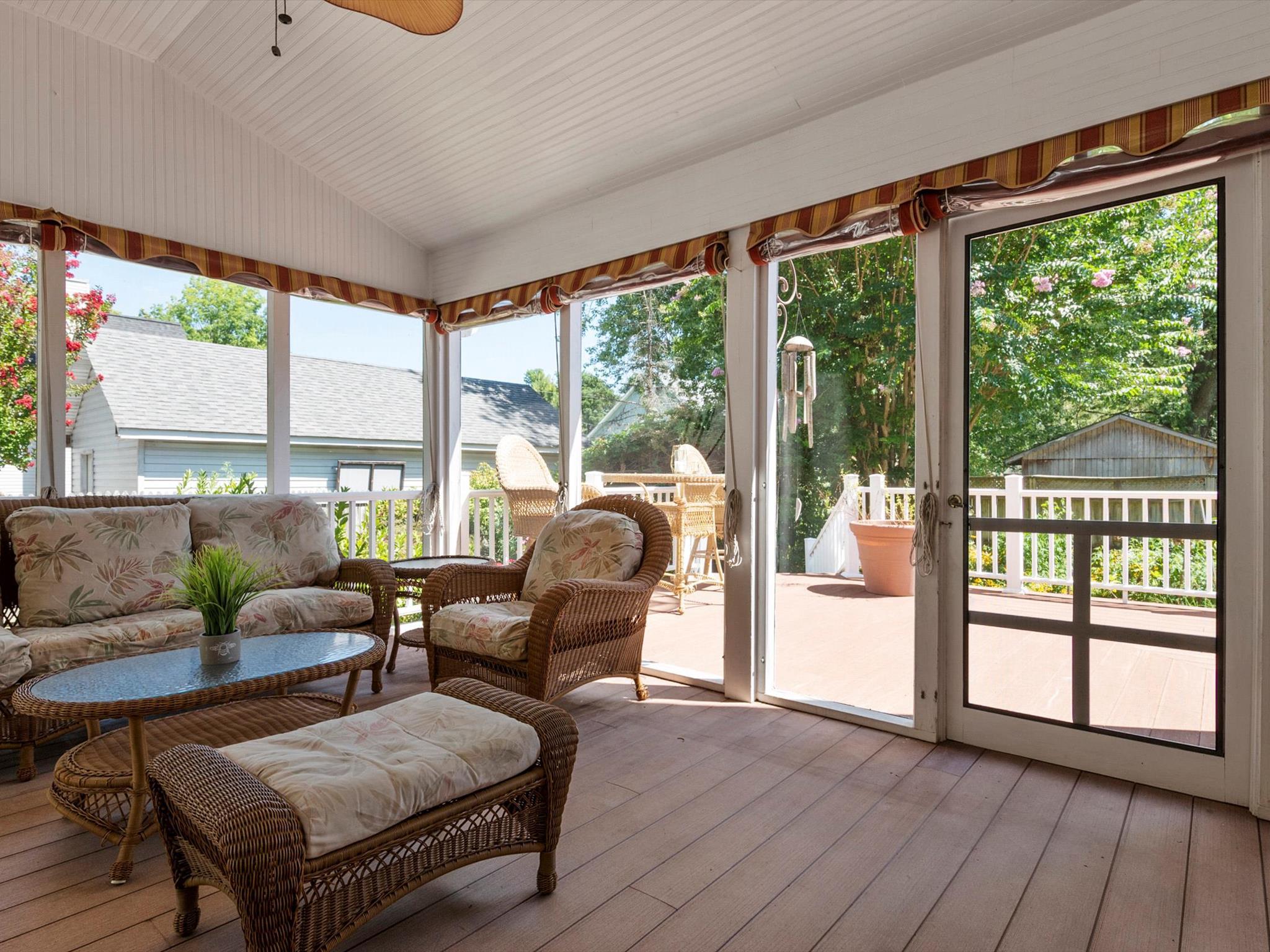 OWINGS BEACH - Residential