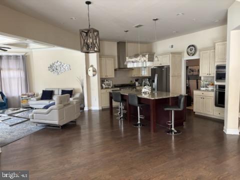 2042 DROVERS LANE