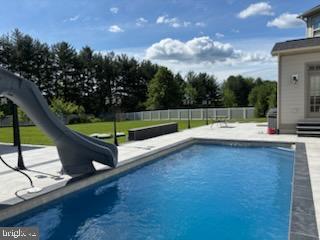 2042 DROVERS LANE