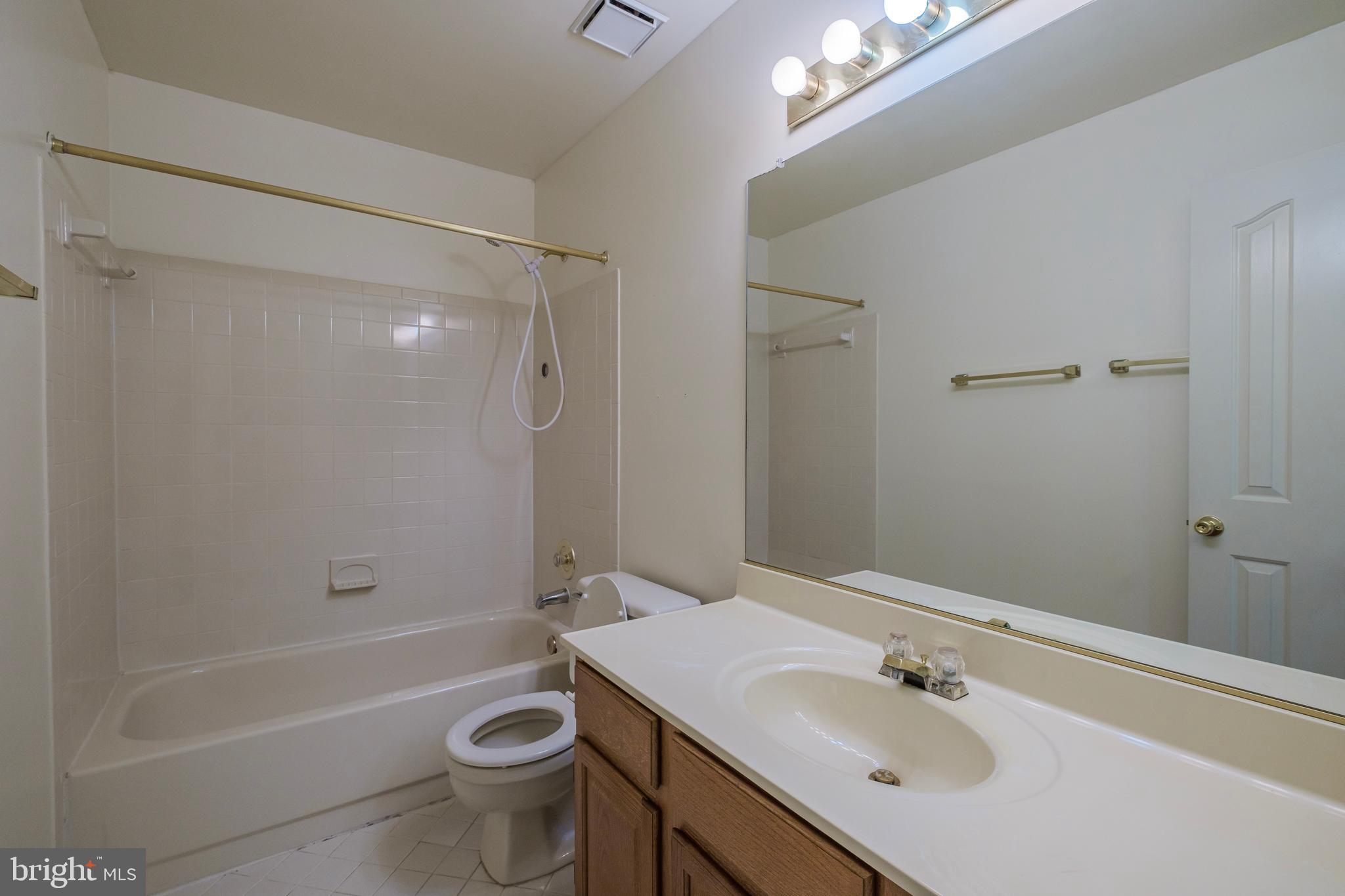 LIFESTYLE AT SULLY STATION - Residential Lease