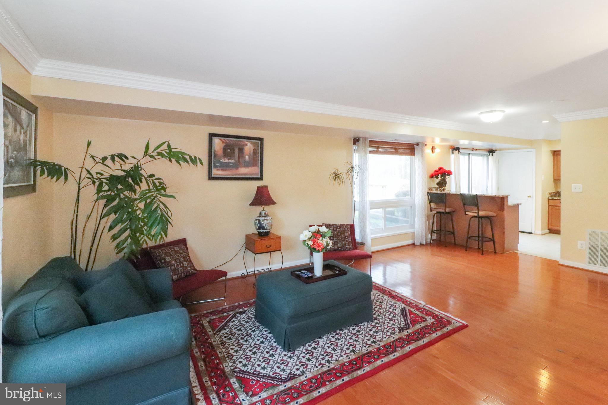 MOSBY WOODS TH CONDOS - Residential