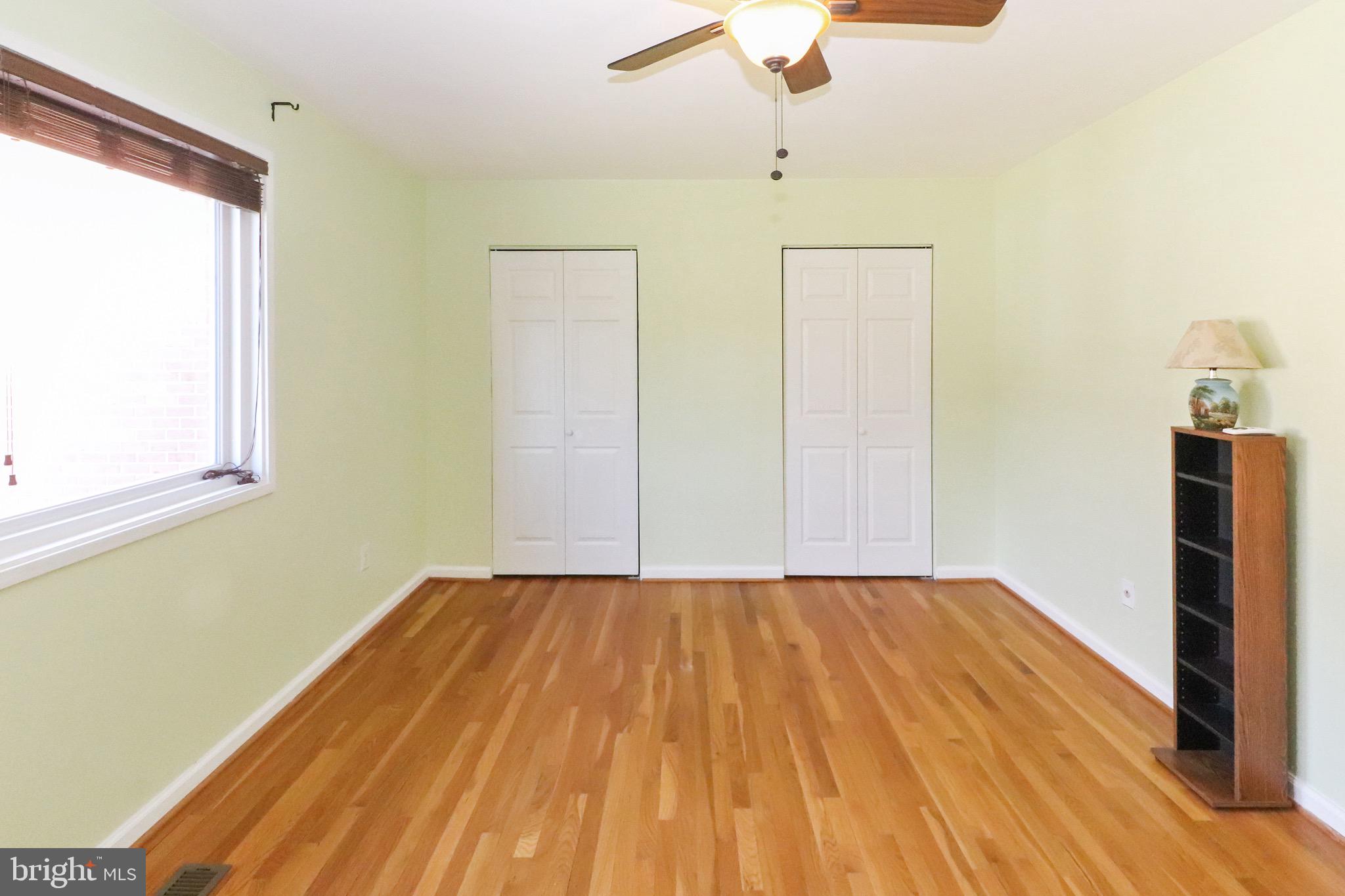 MOSBY WOODS TH CONDOS - Residential