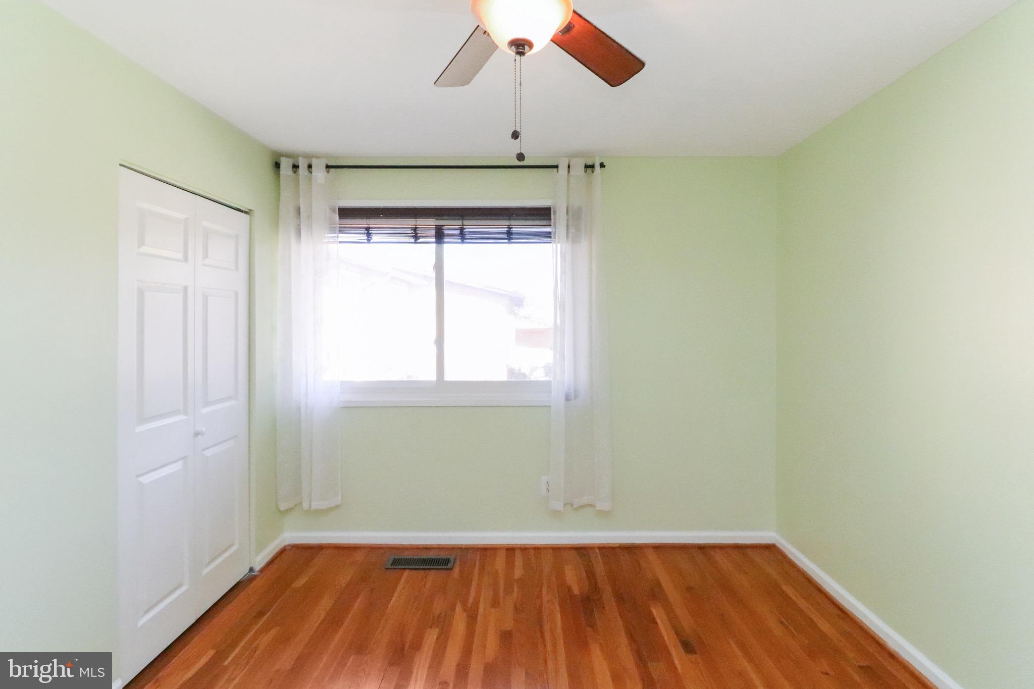 MOSBY WOODS TH CONDOS - Residential