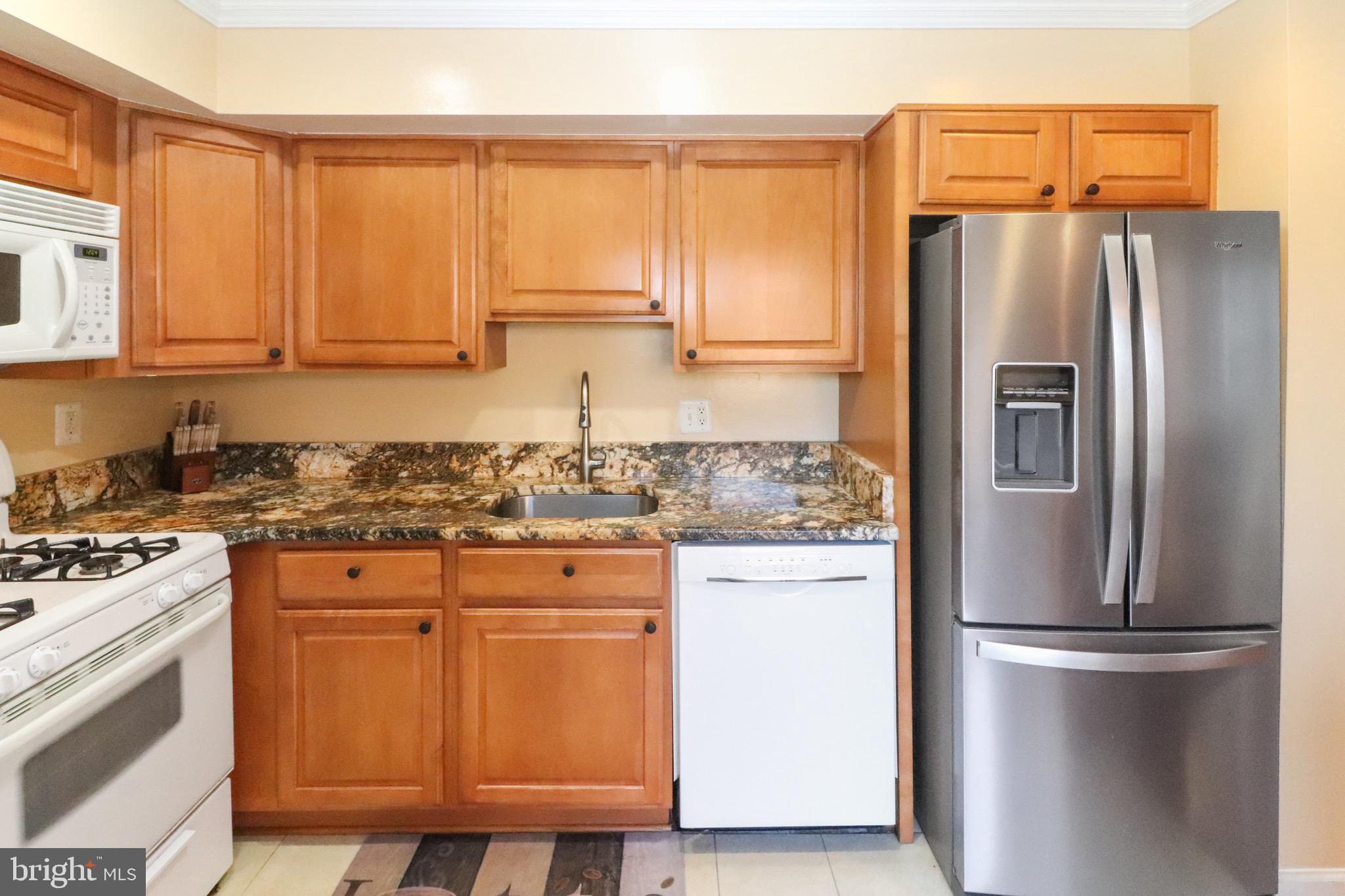 MOSBY WOODS TH CONDOS - Residential