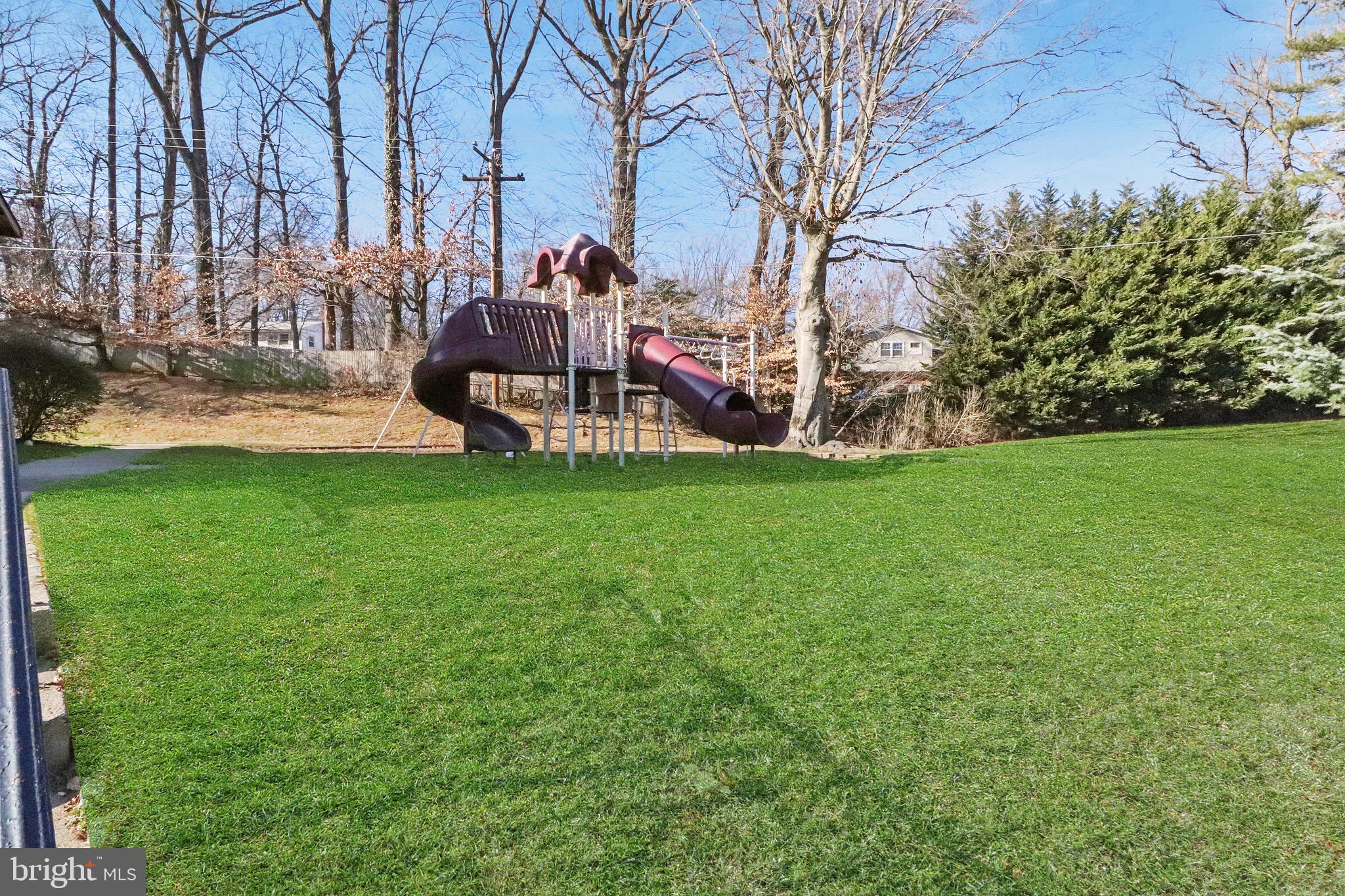 MOSBY WOODS TH CONDOS - Residential