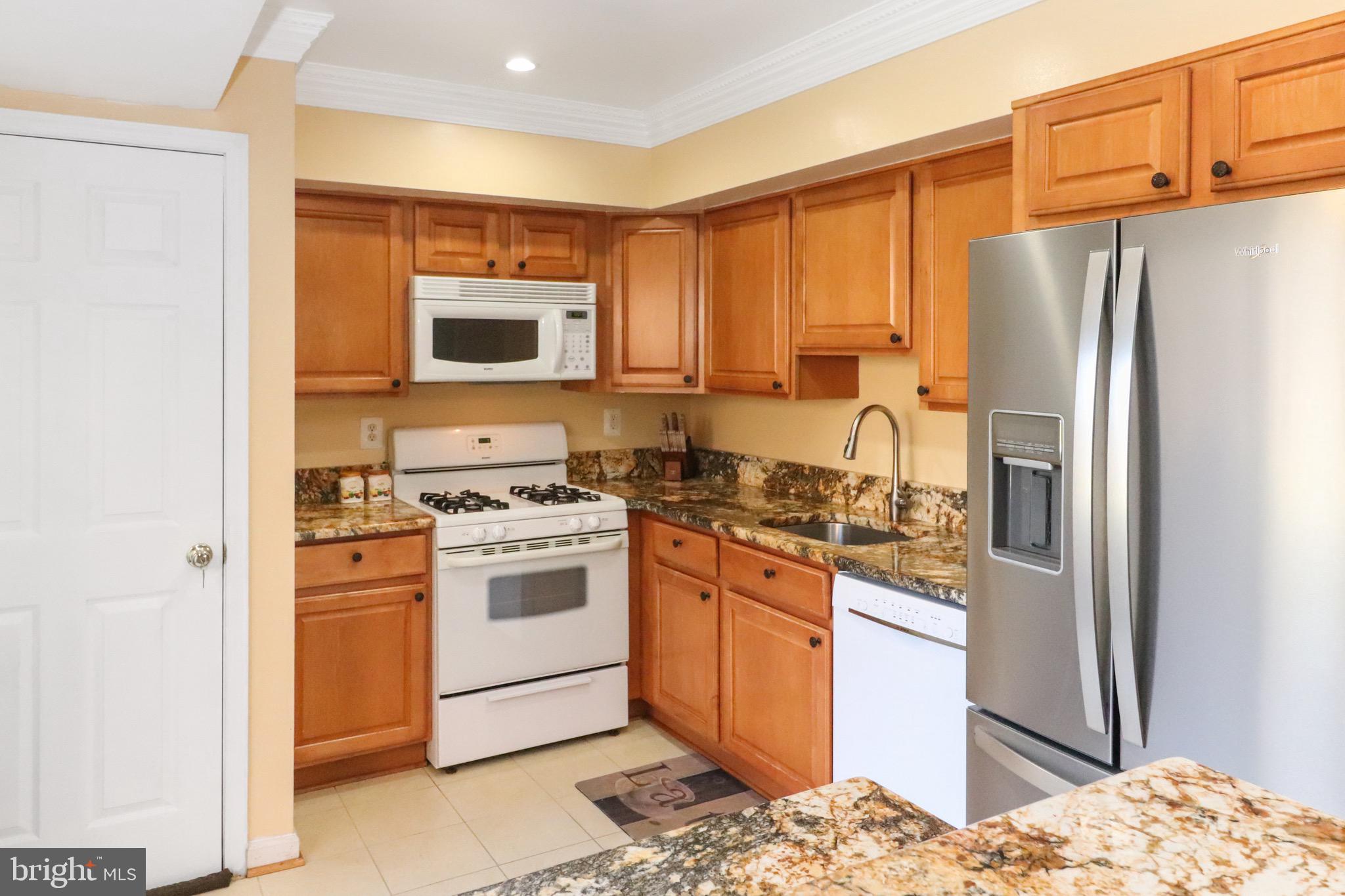 MOSBY WOODS TH CONDOS - Residential