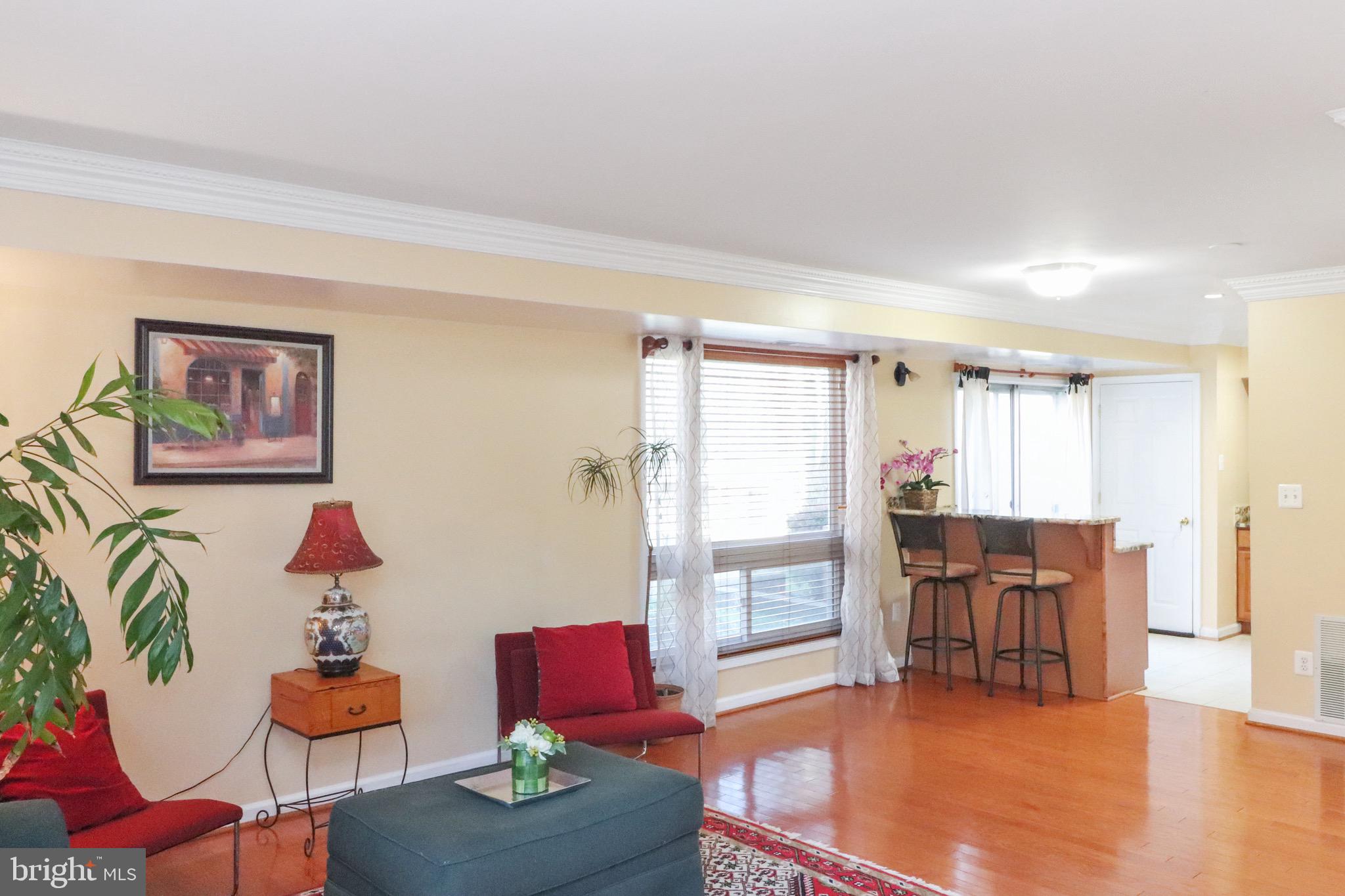 MOSBY WOODS TH CONDOS - Residential