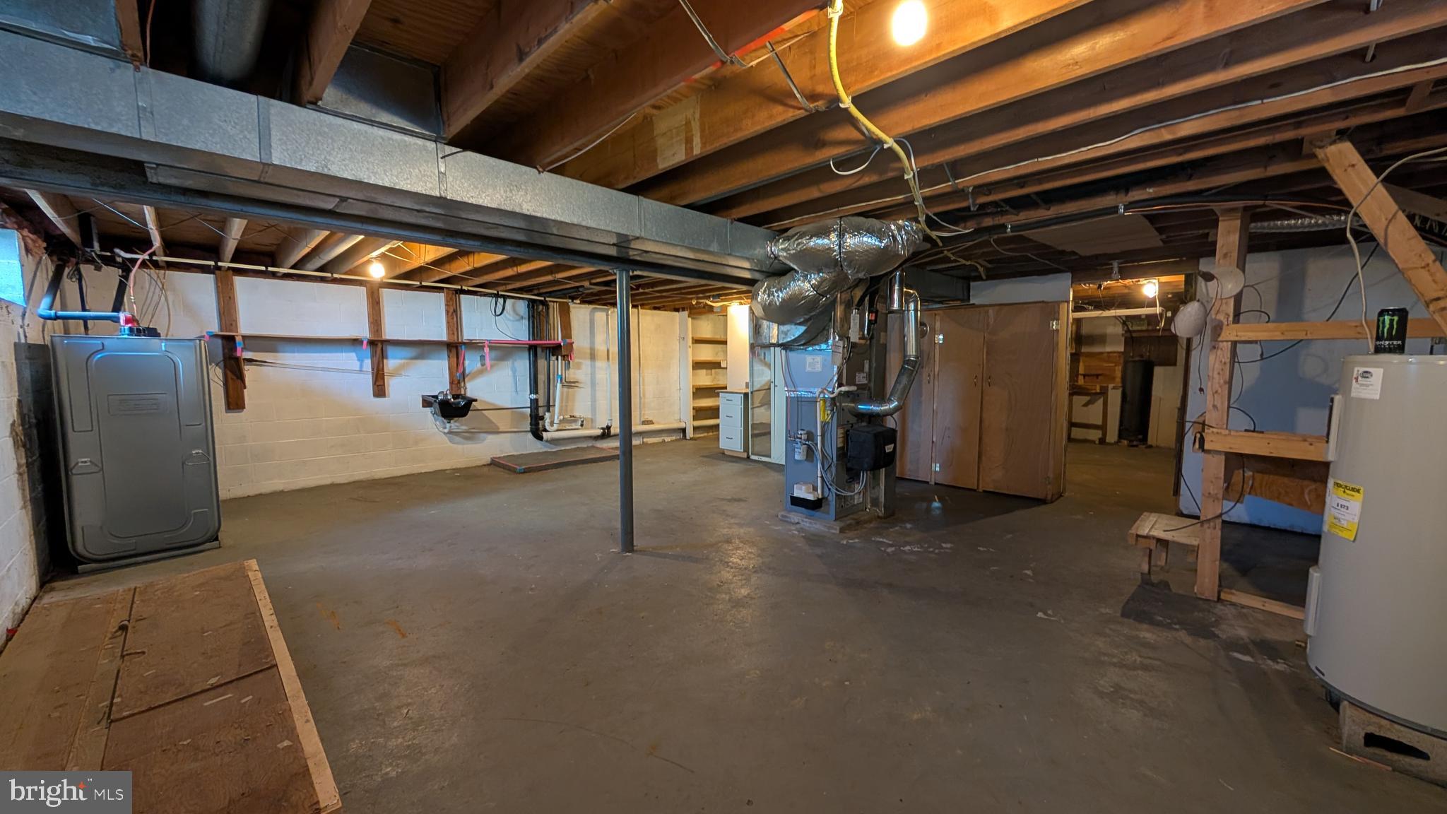 SPRING COMMONS - Residential